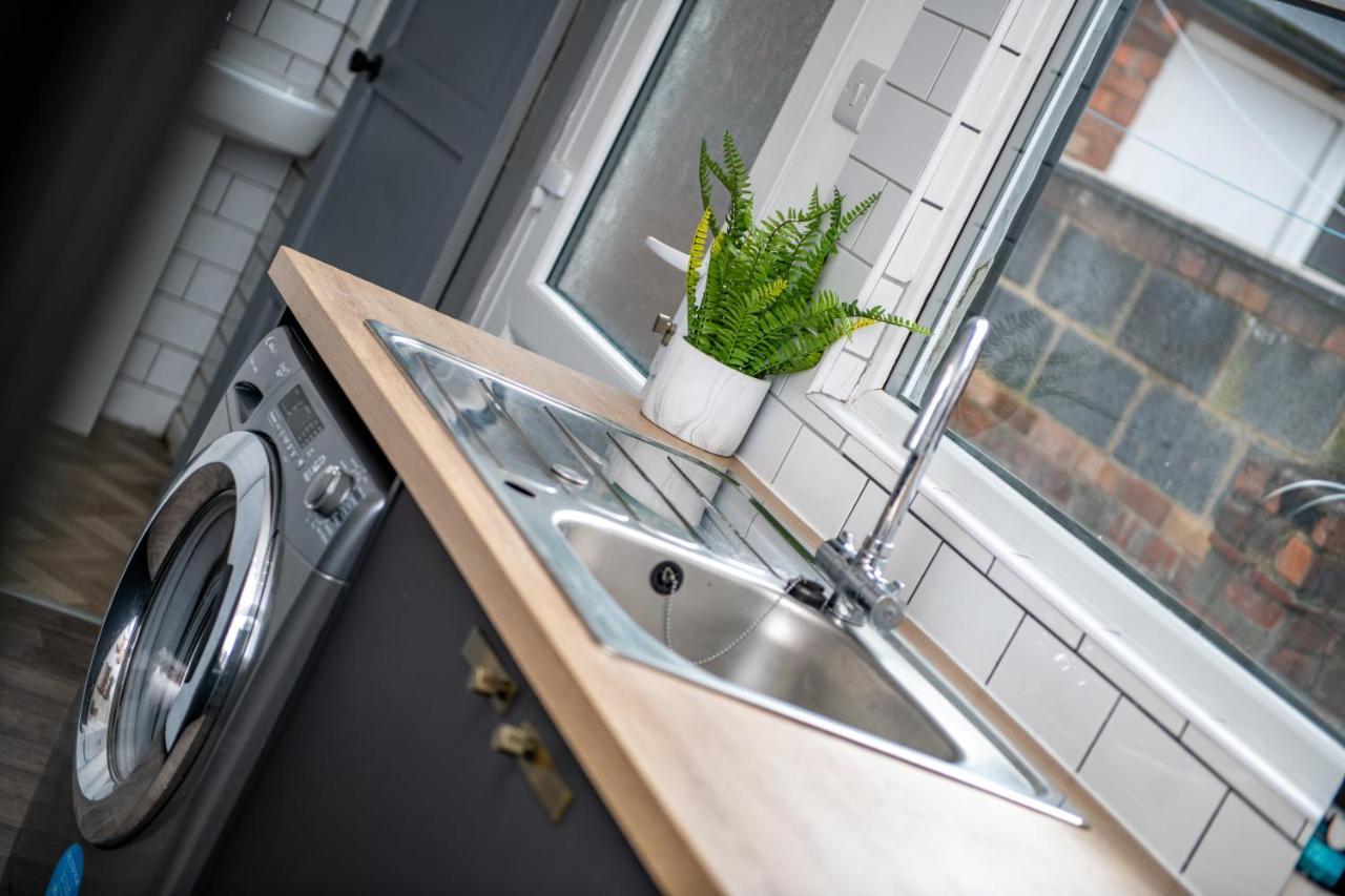 Lincoln House Close To City And University!