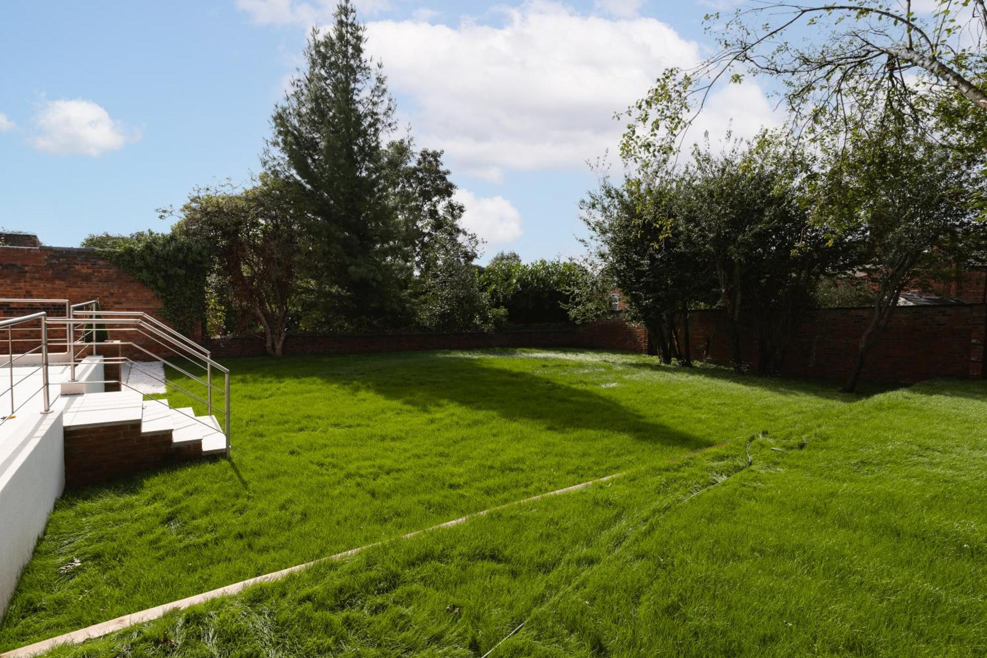 Our House Collective - Luxury In Centre, Hot Tub, Sleeps 16 Holiday home *