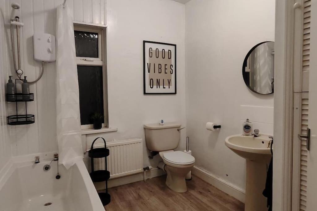 2 Bedroom In Holiday home *