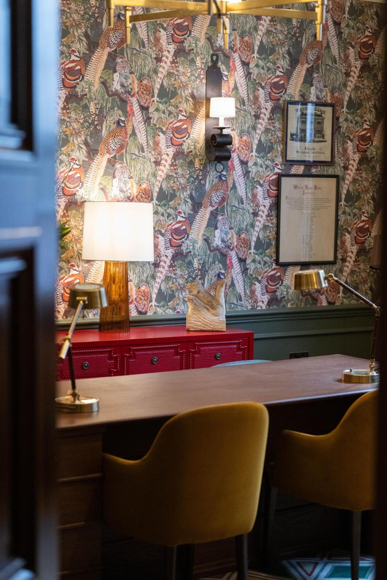 Hotel The White Hart 4*