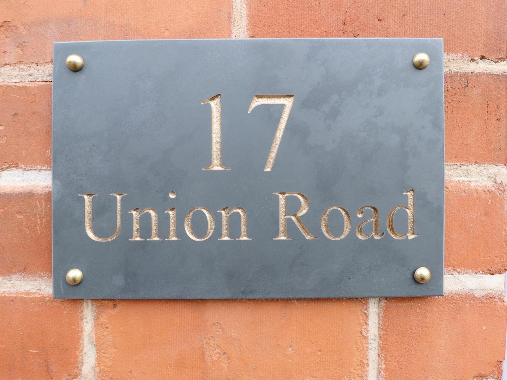 17 Union Road House * Lincoln