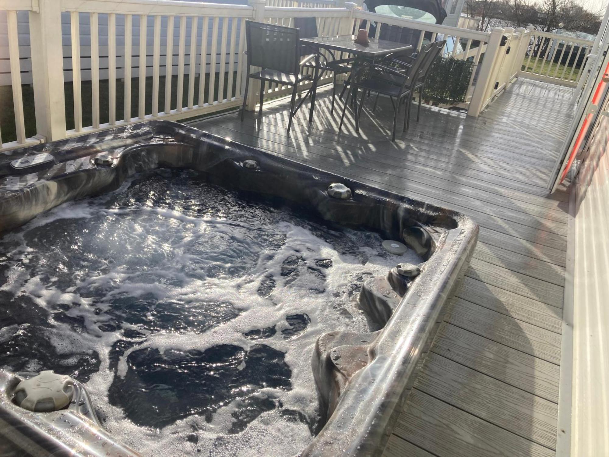 Holiday home Luxury Pet Friendly Hot Tub Breaks At Tattershall