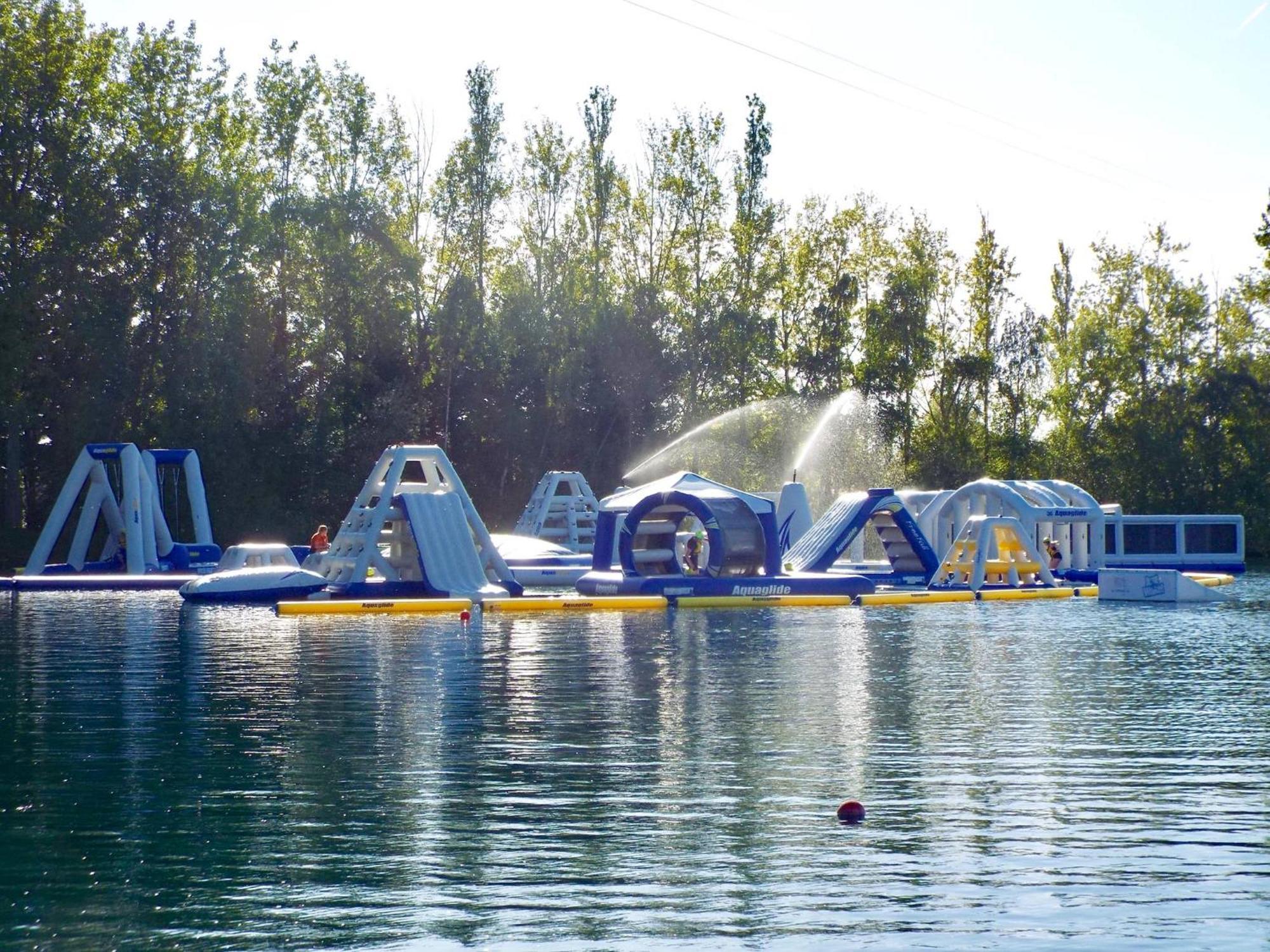 Luxury Pet Friendly Hot Tub Breaks At Tattershall * Lincoln