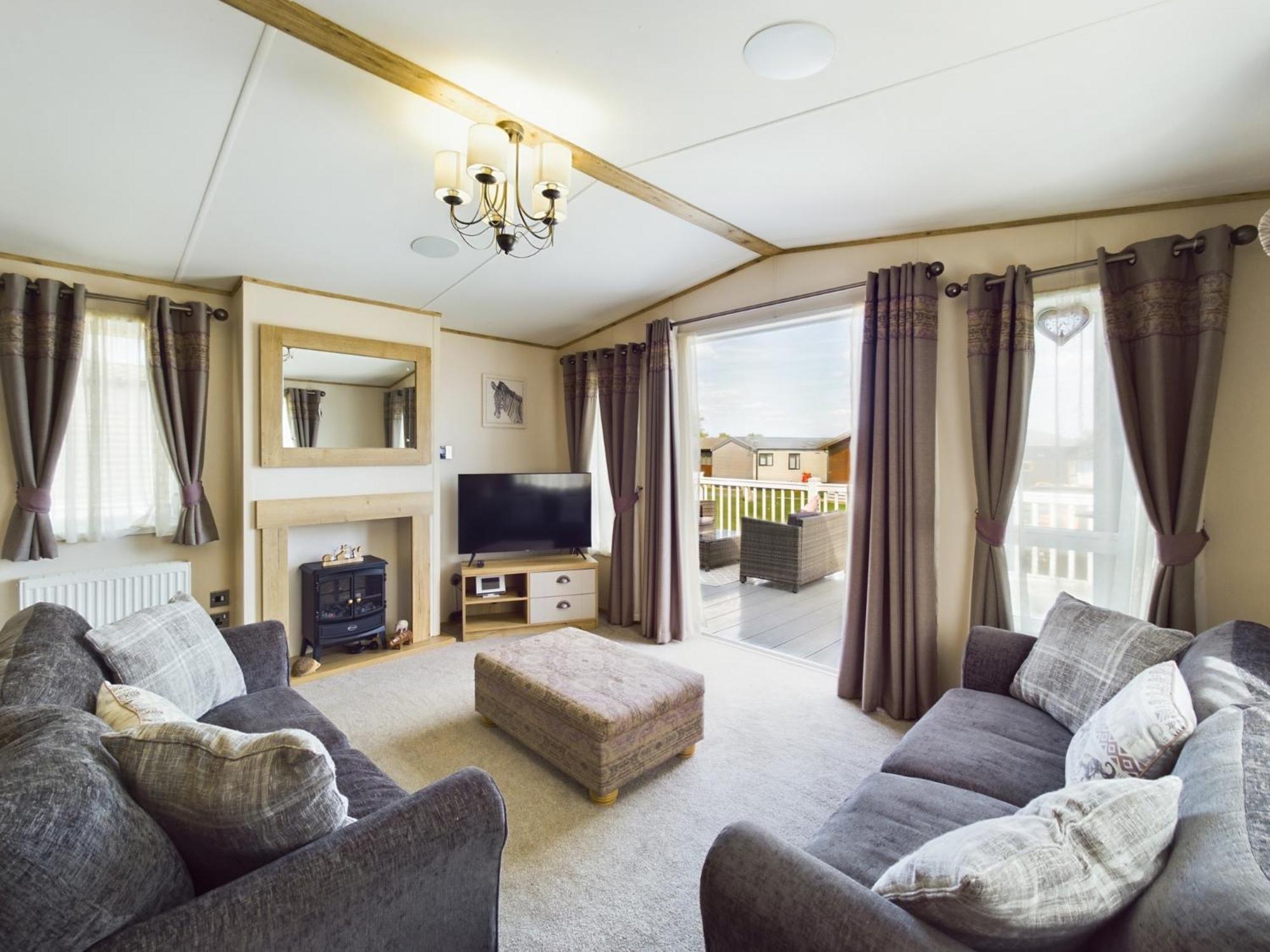 Tattershall Lakes Mini Breaks - Gibson Close Holiday home *