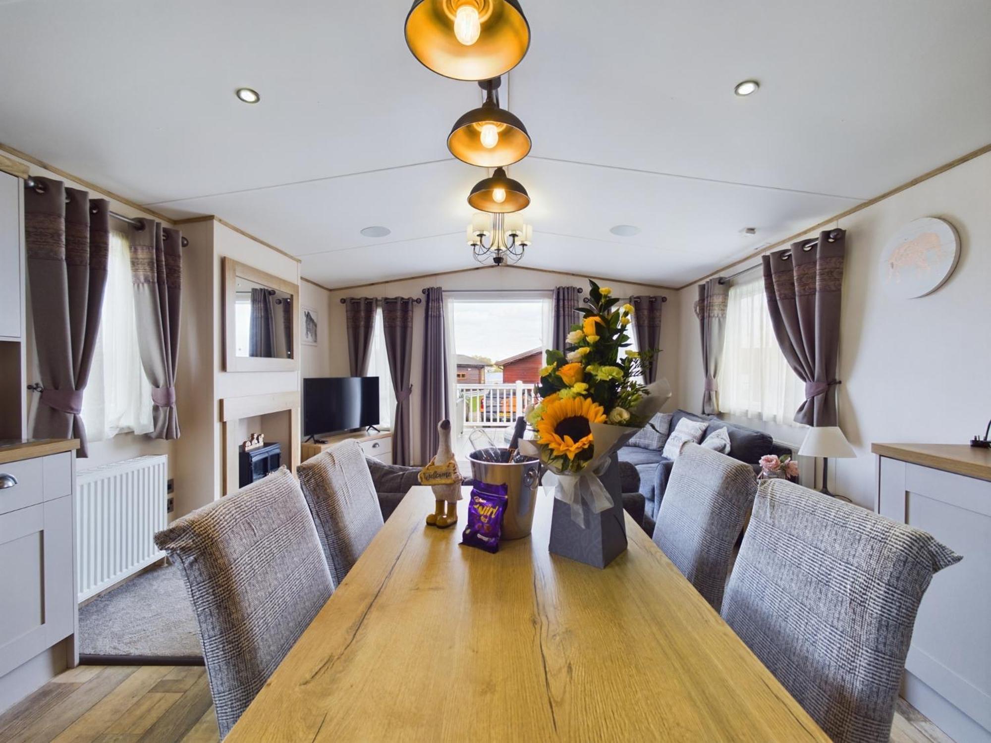 Tattershall Lakes Mini Breaks - Gibson Close Holiday home