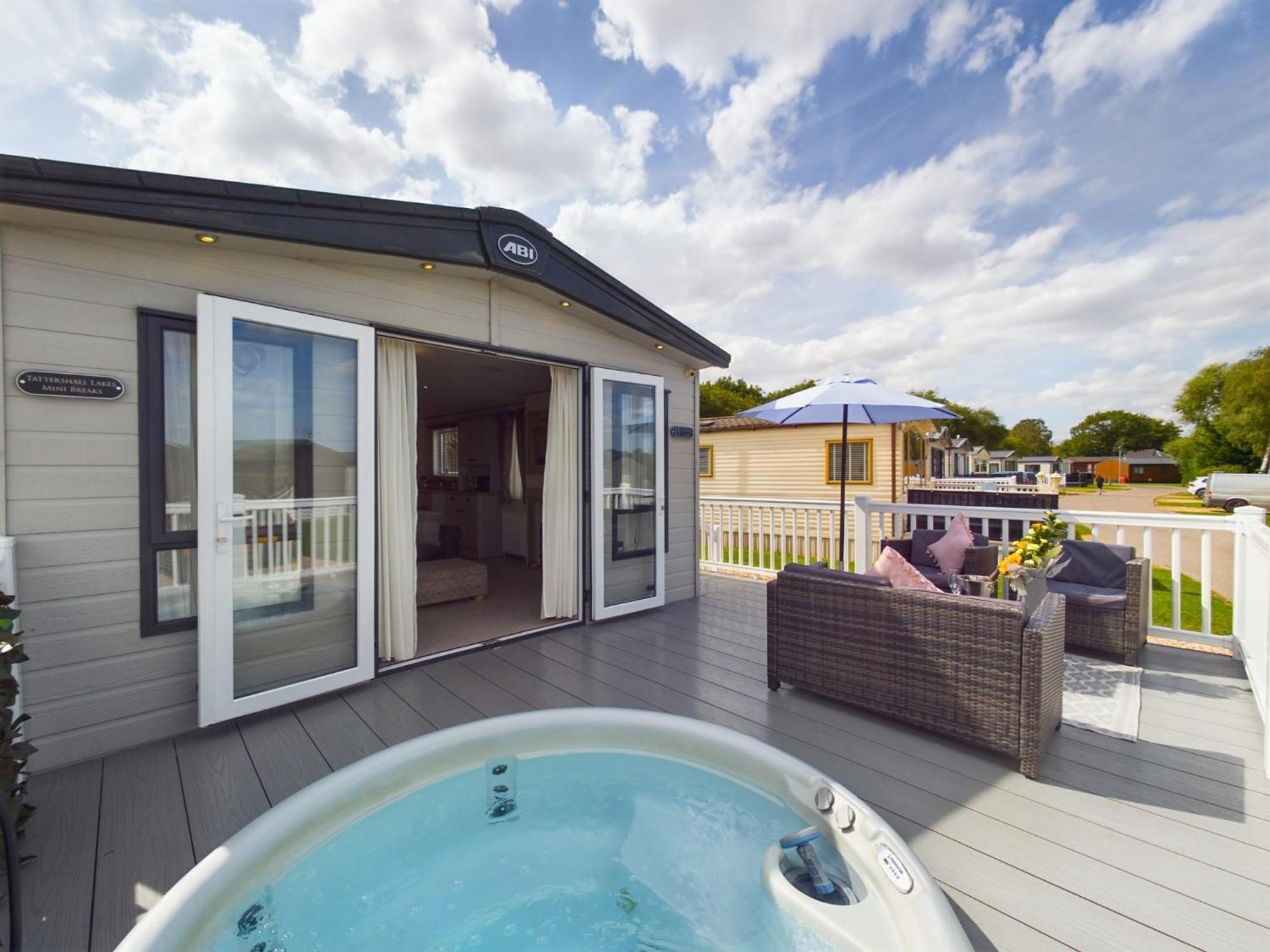 Tattershall Lakes Mini Breaks - Gibson Close *