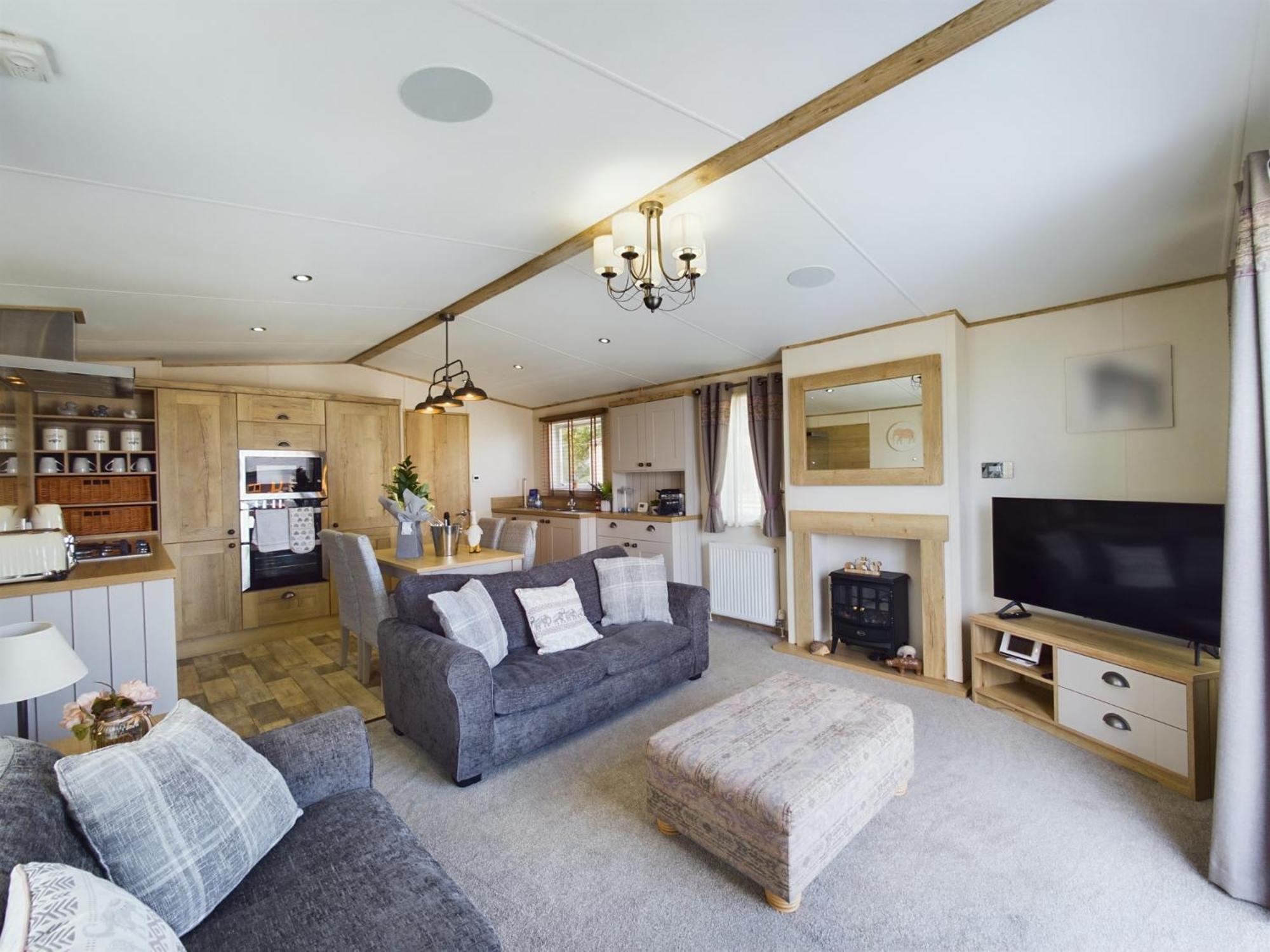 Tattershall Lakes Mini Breaks - Gibson Close *