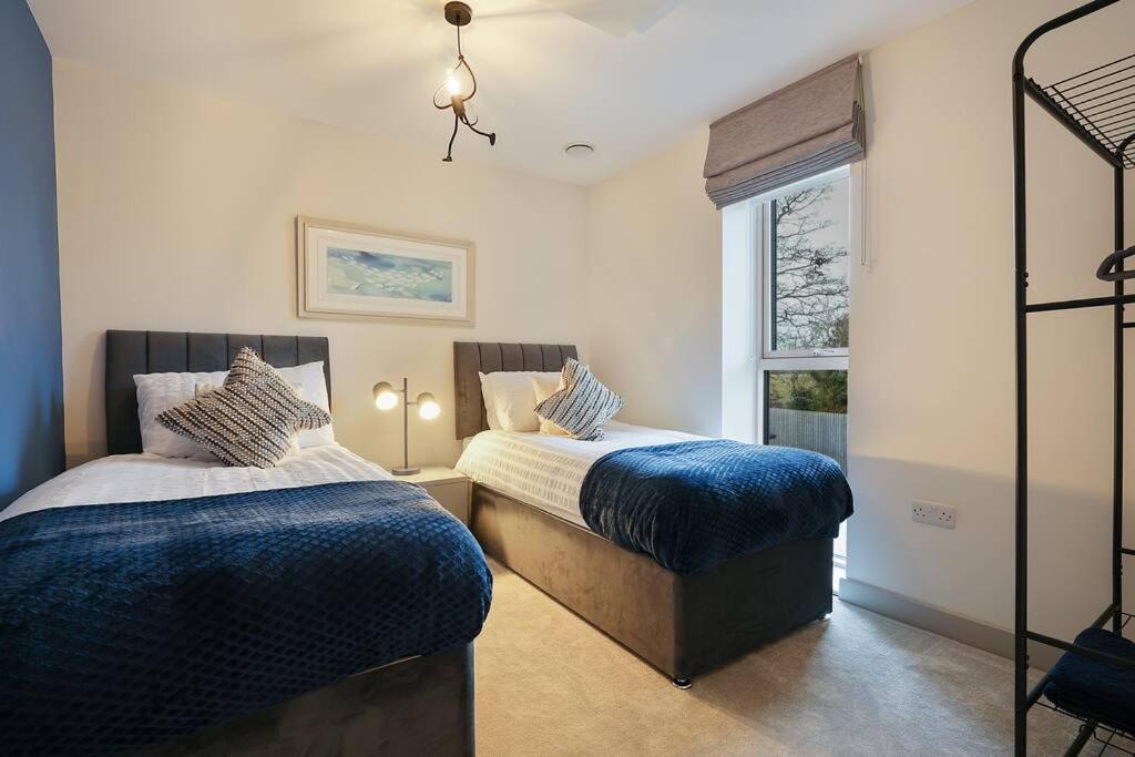 Spacious 4 Bed With Gym And Tennis Court Holiday home
