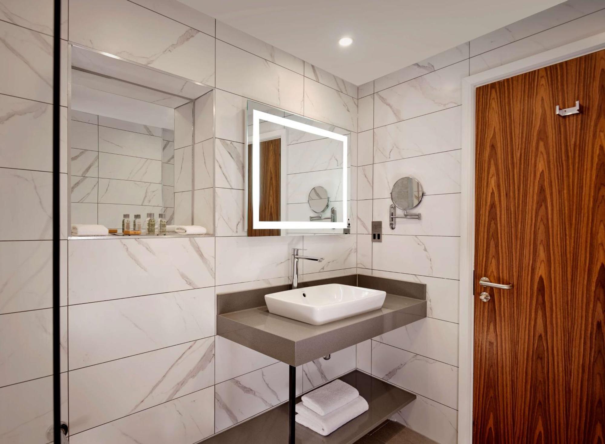 Doubletree By Hilton 4*