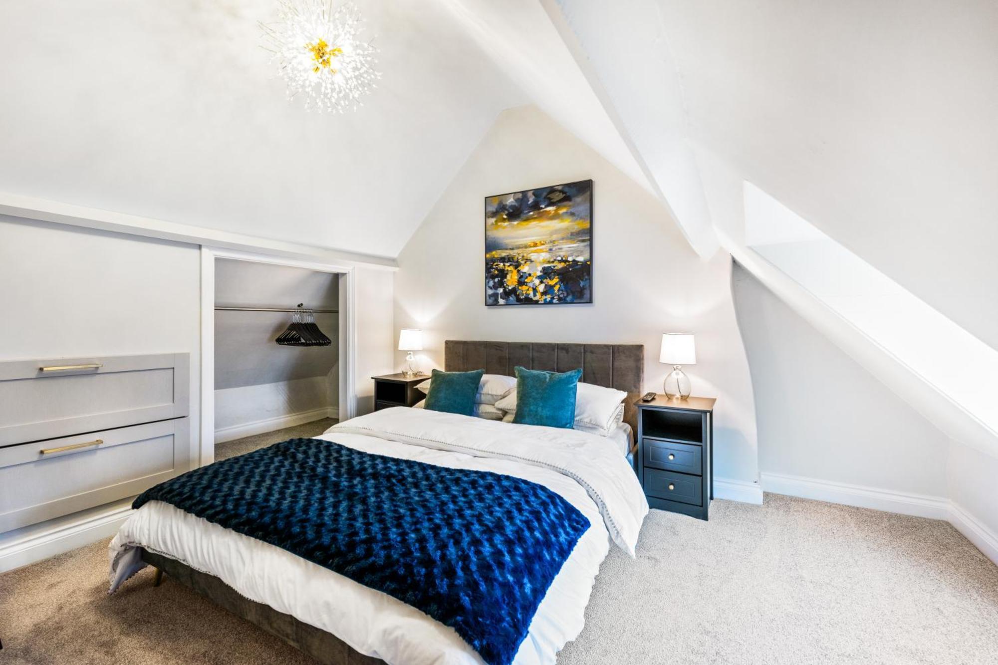 32 Bailgate,