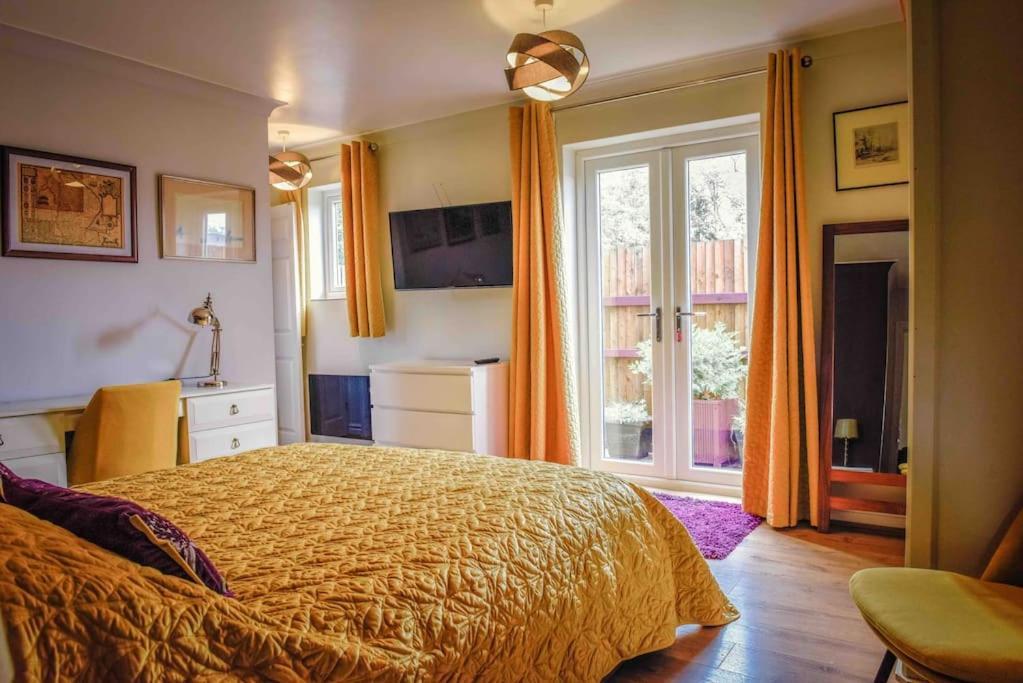 Southdene Apartment