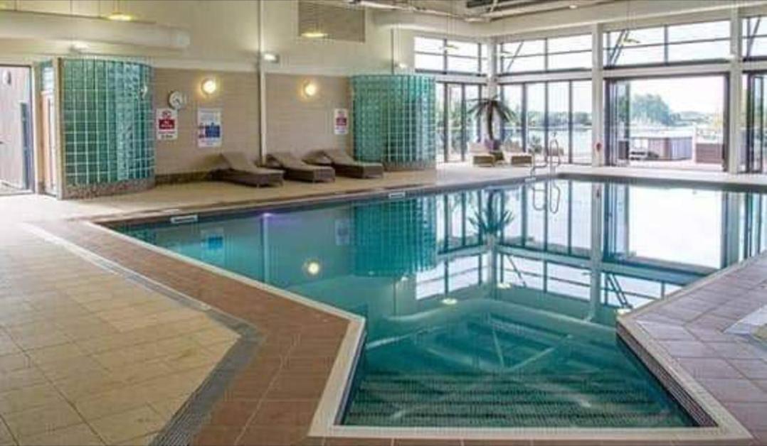 Holiday home Caravansleeps6-hottub-garden-waterwonderland *