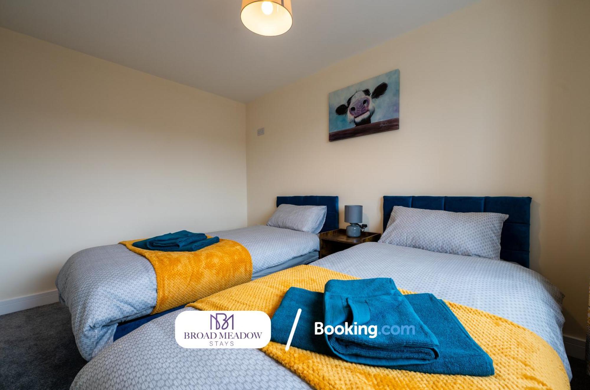 Broad Meadow Stays: Campbell House - New 2-bed Garden Retreat Holiday home Lincoln