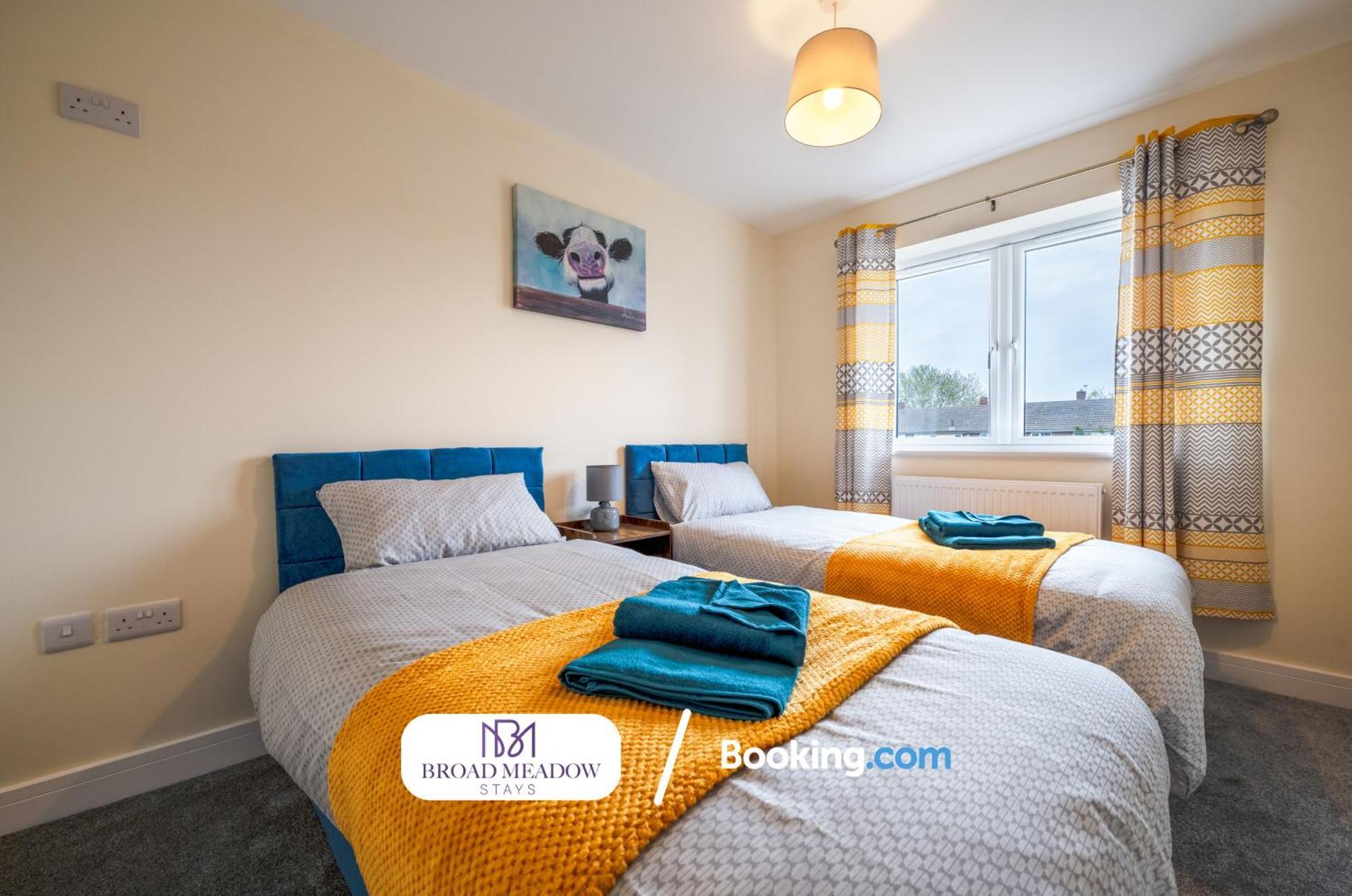 Broad Meadow Stays: Campbell House - New 2-bed Garden Retreat Holiday home Lincoln