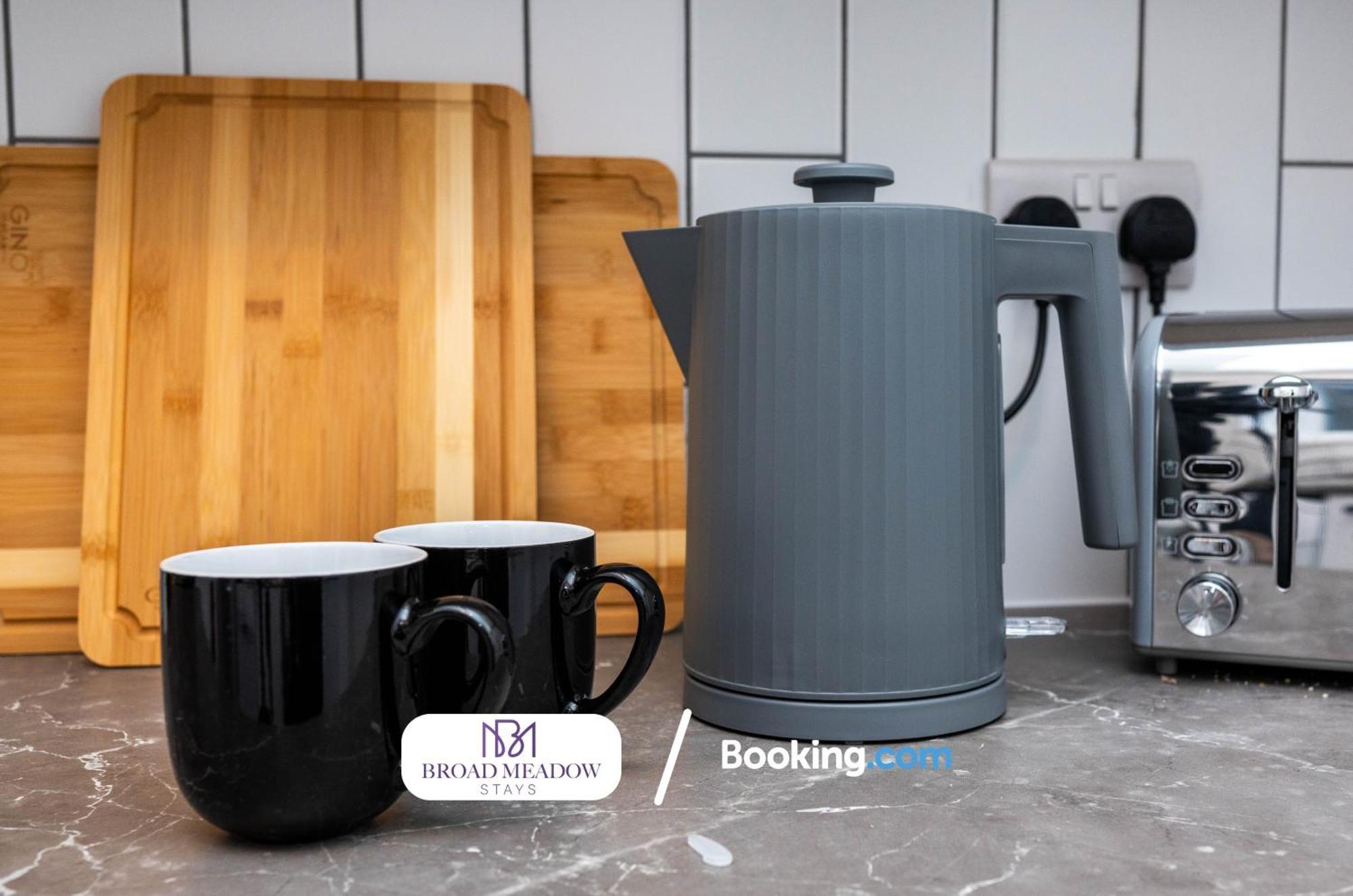 Urban Escape L Last-minute Special L Sleeps 6 L 3-bed By Broad Meadow Stays, L Free Wi-fi L Monks * Lincoln