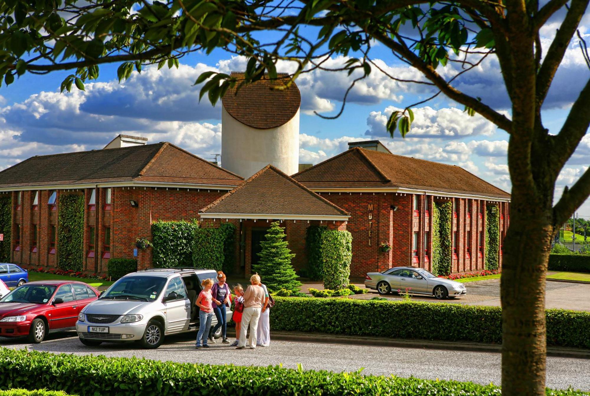 Hotel Damon's
