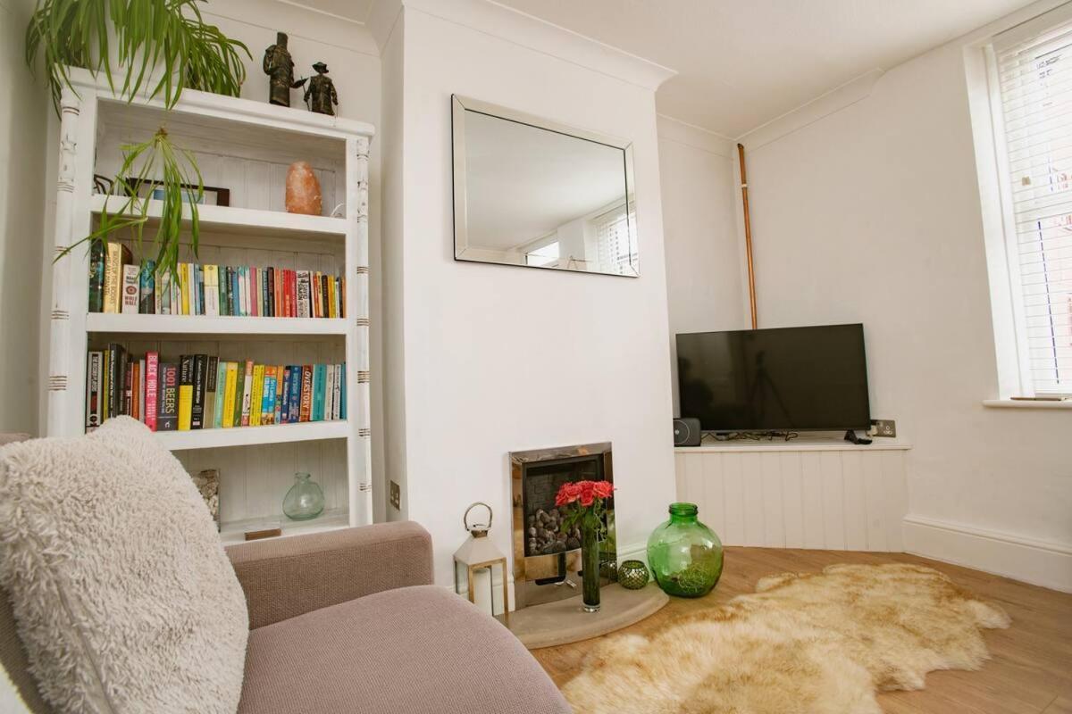 Cosy Town House Near The Castle Pass The Keys Holiday home