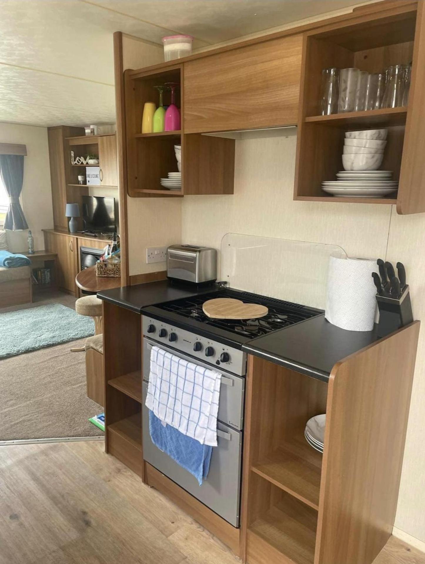 Tattershall Lakes Pet Friendly Hot Tub Breaks * Lincoln