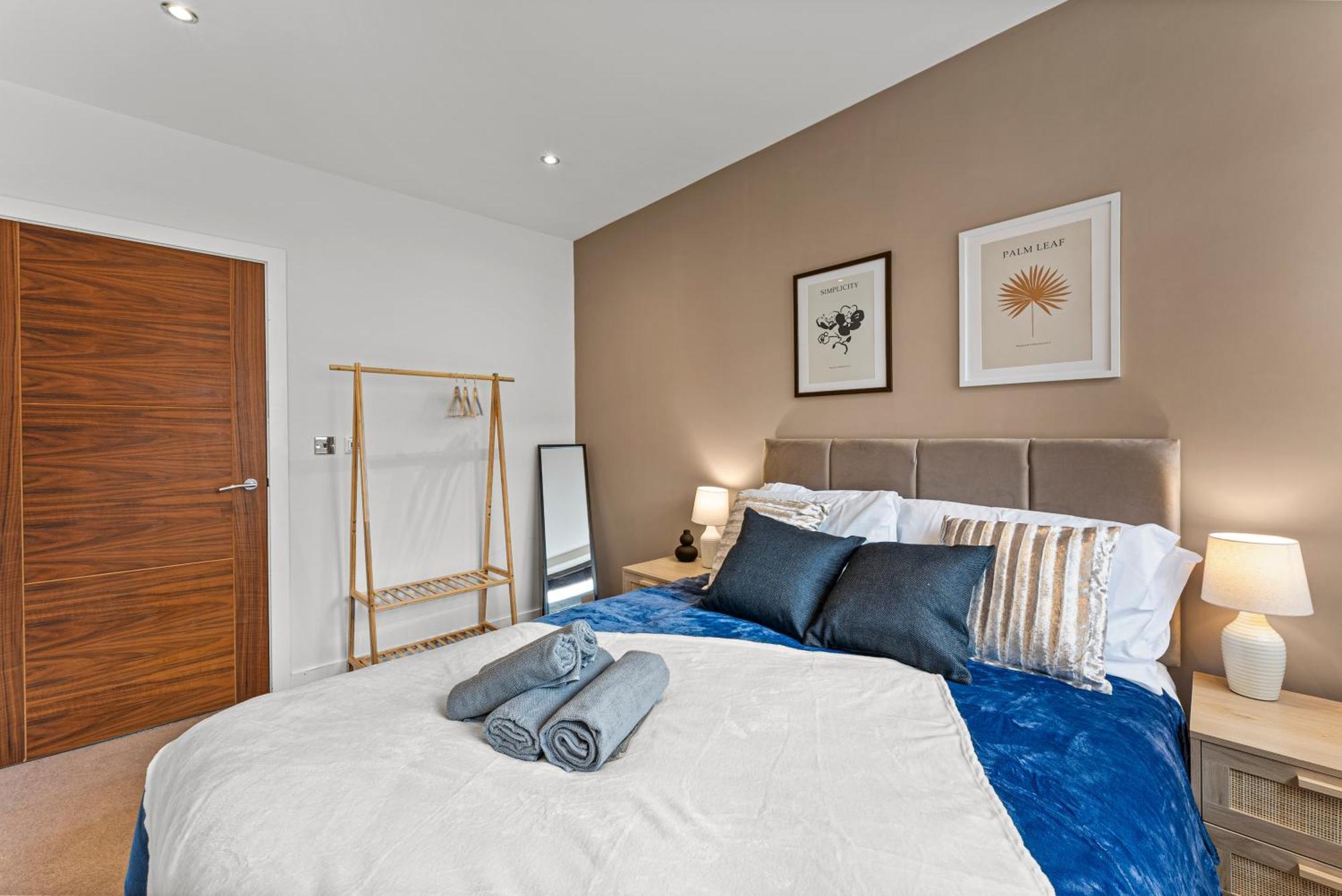 Designer Apartment In Central Lincoln - Sleeps 8 Apartment Lincoln