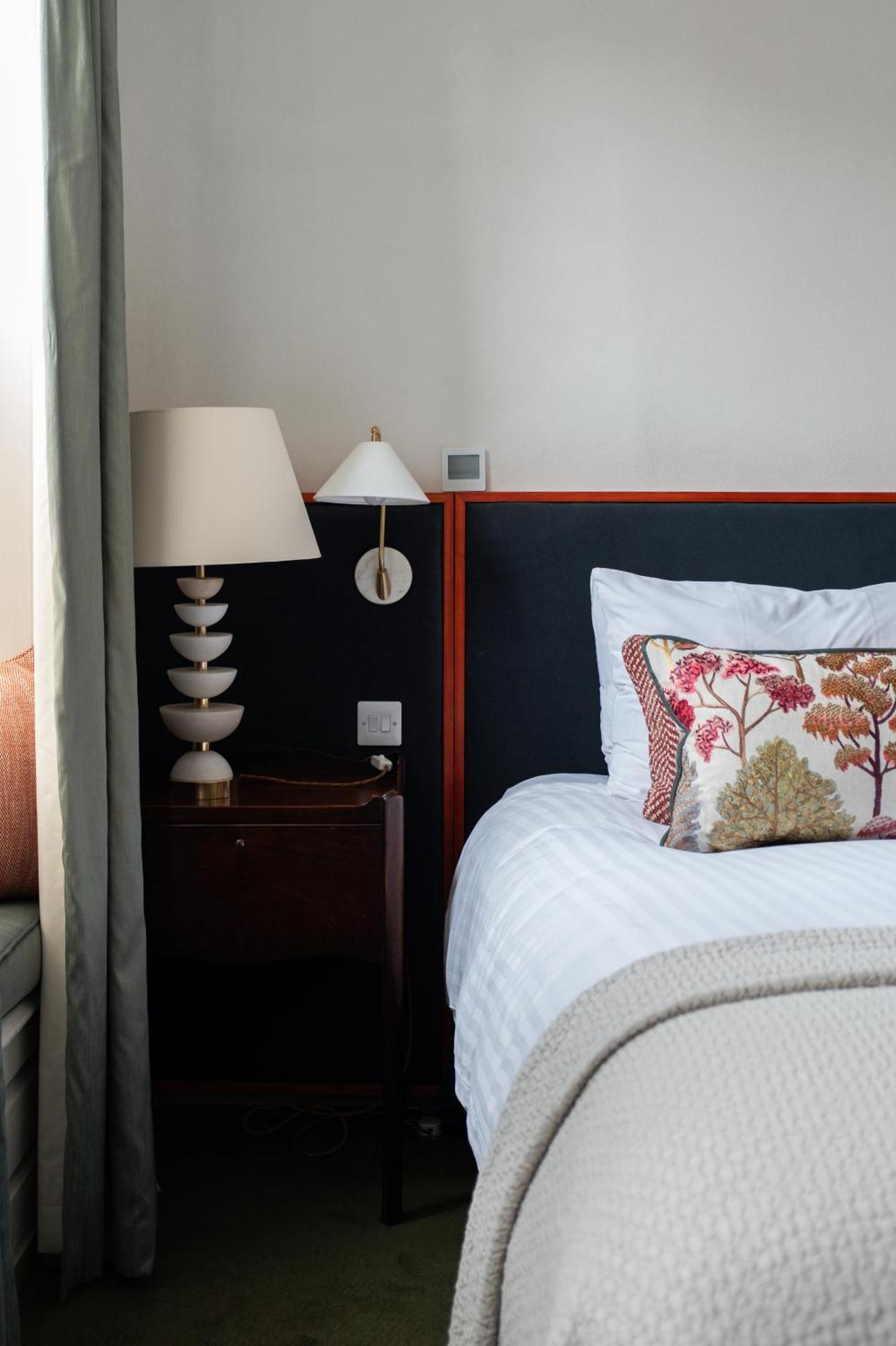 Hotel The White Hart 4*