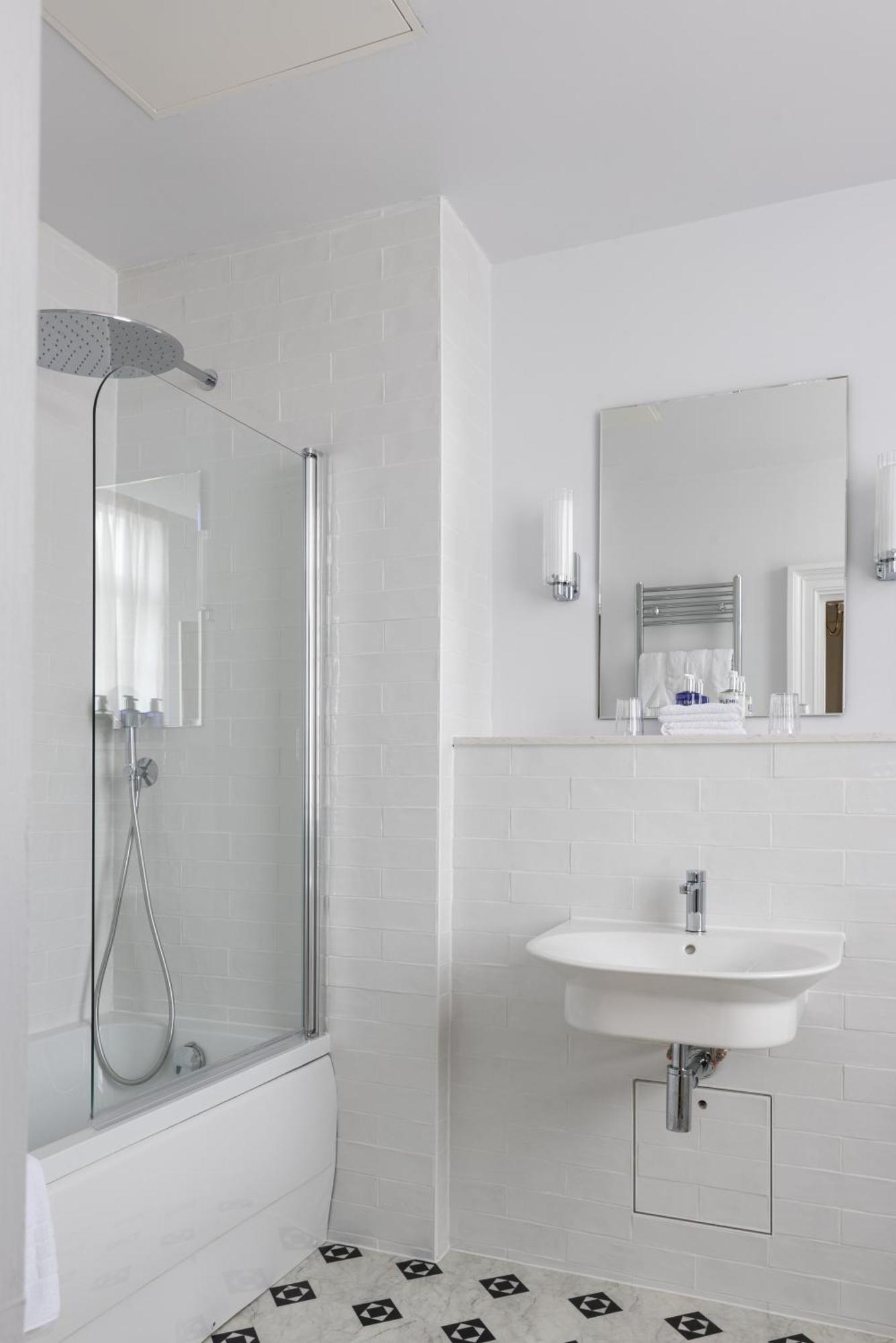 The White Hart Hotel 4*