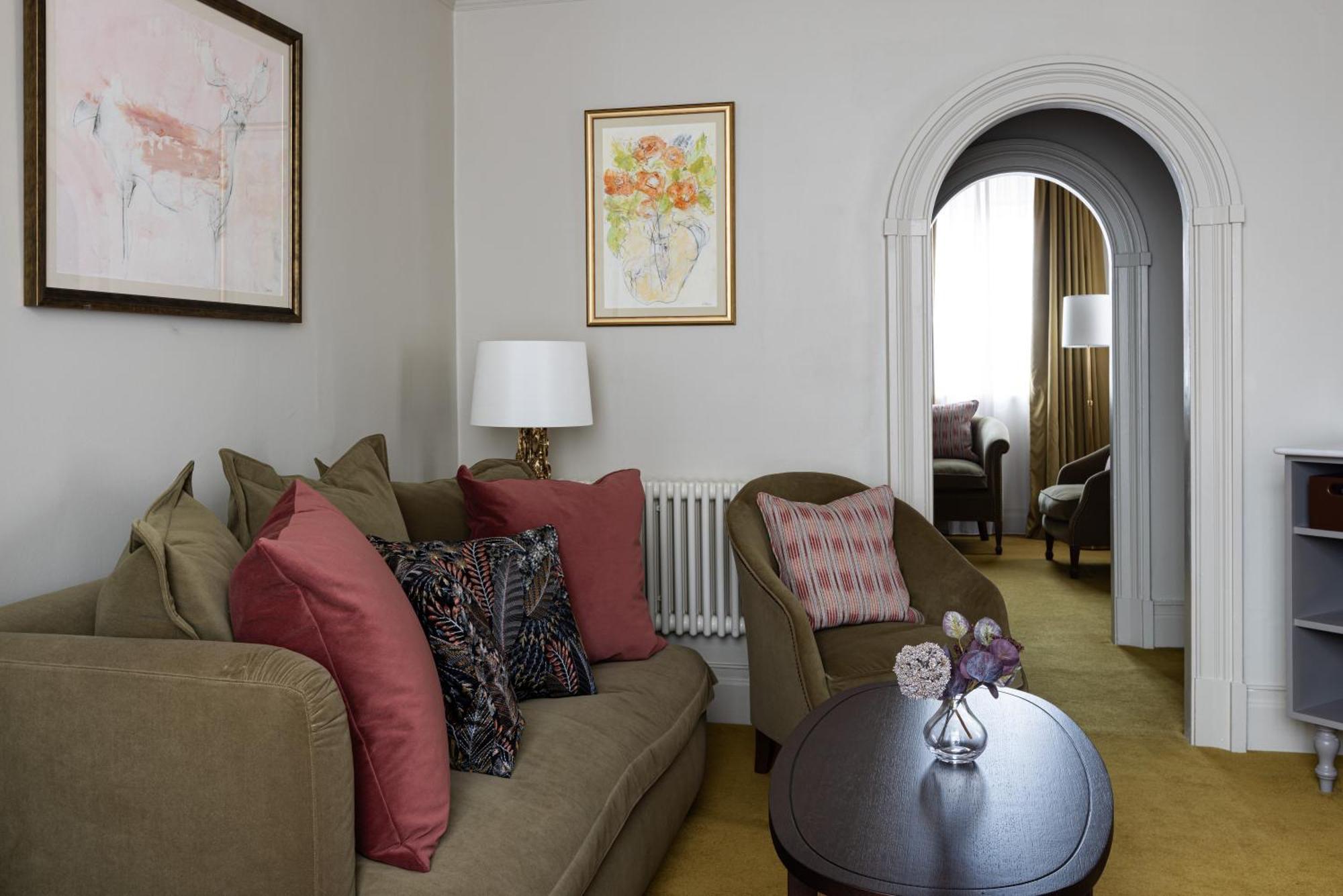The White Hart 4*