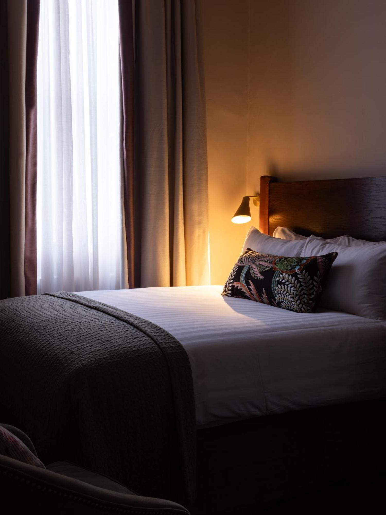 The White Hart 4*