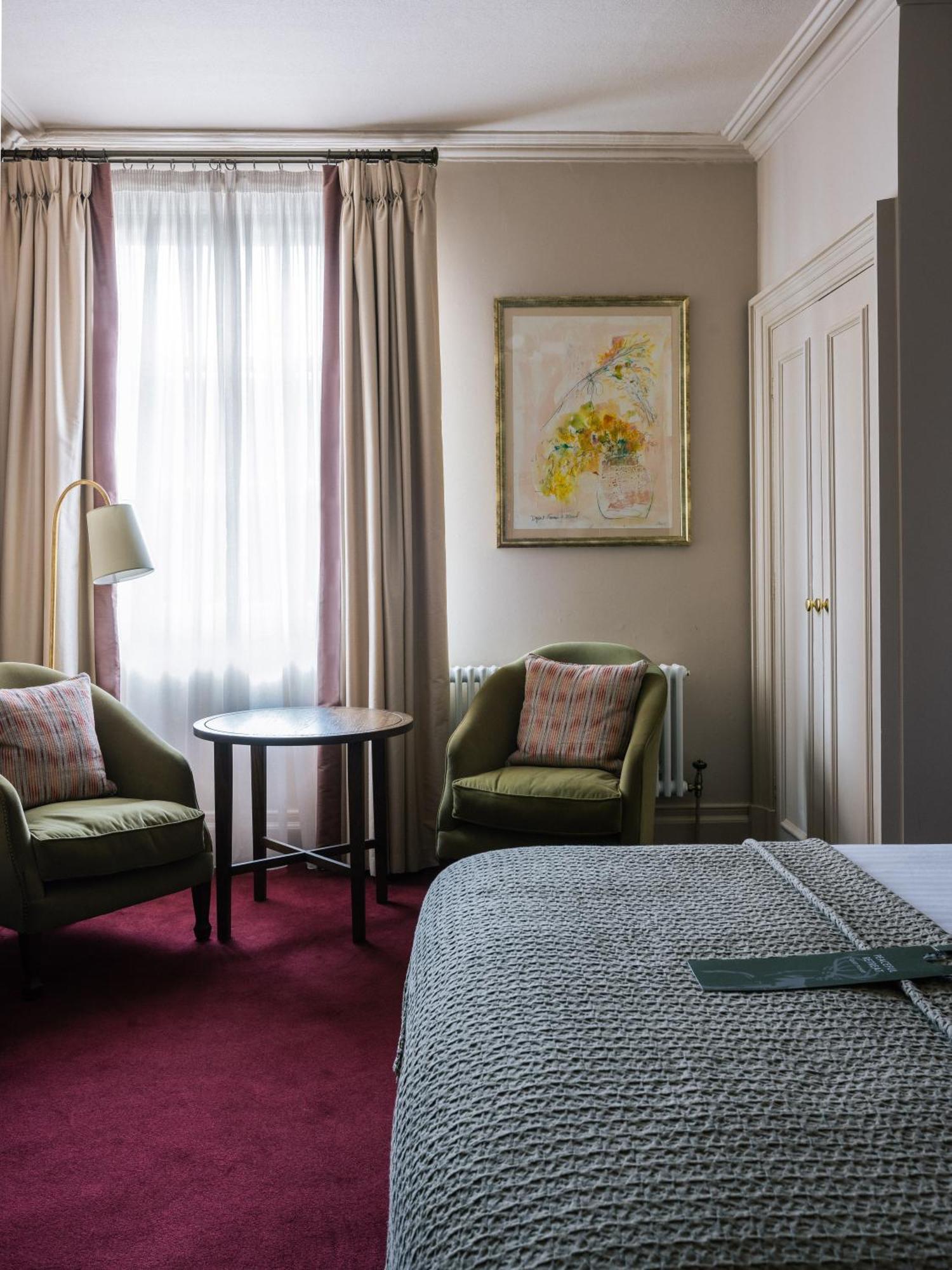 The White Hart 4*