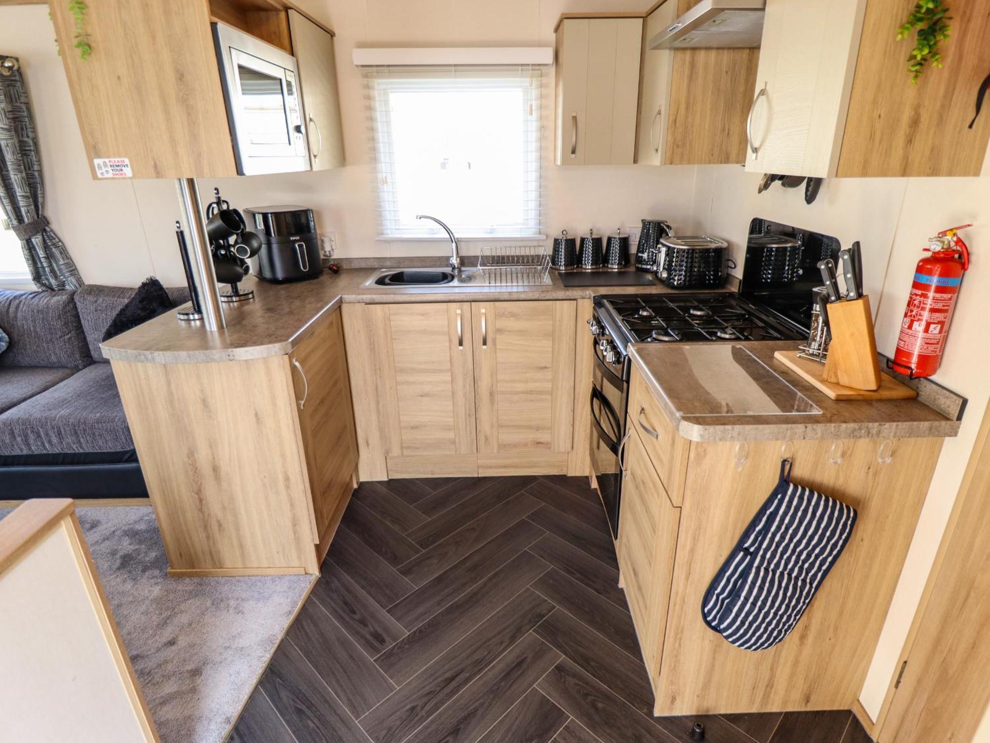 25 Kingfisher Court *