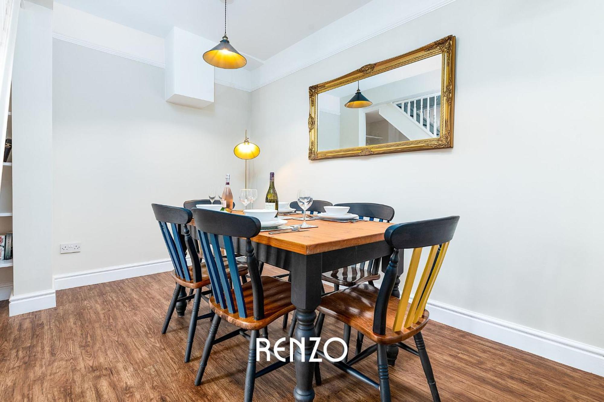 Immaculate And Bright 3-bed In By Renzo, Close To Hospital, Free Wi-fi! Lincoln