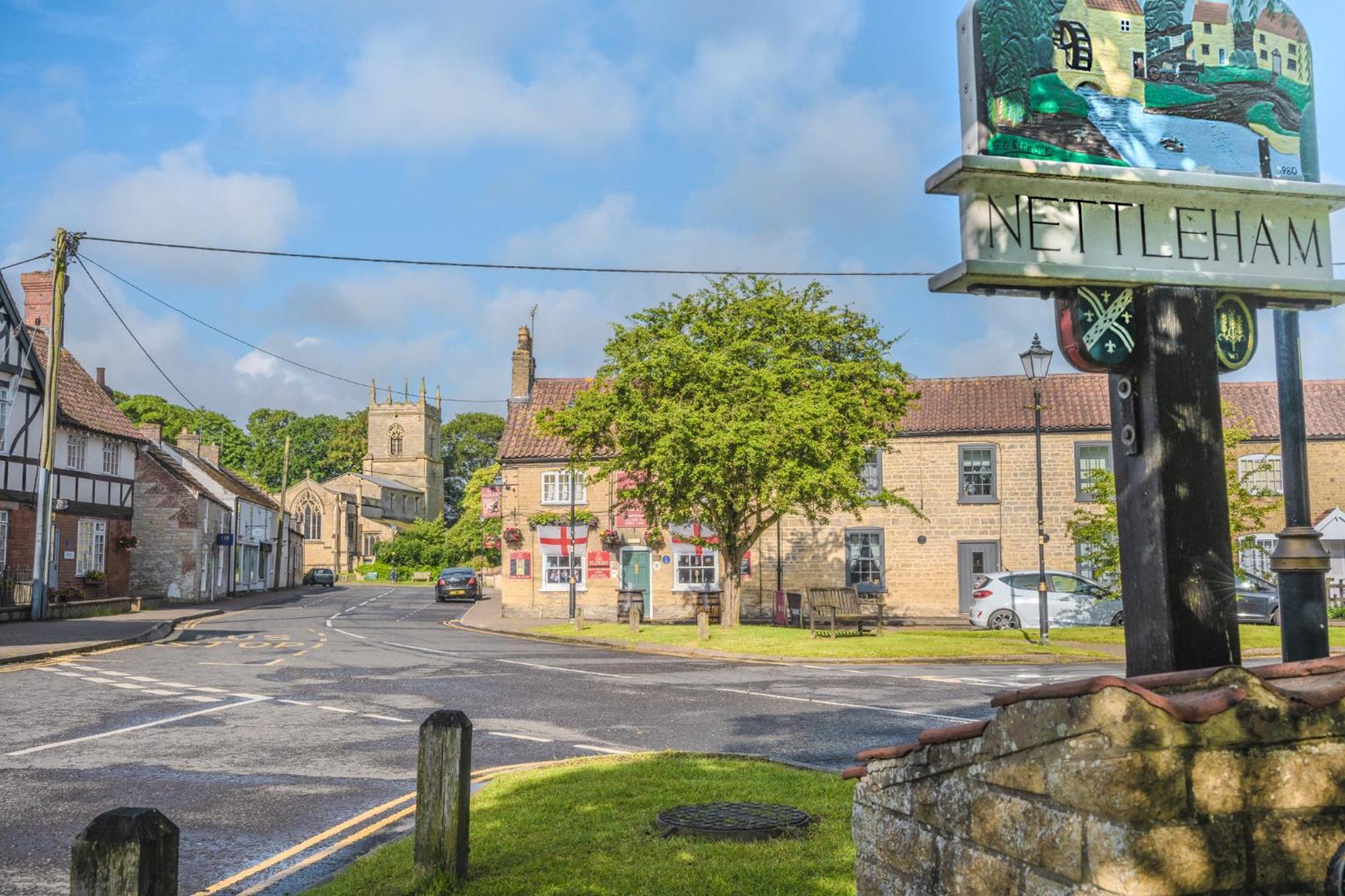 Captivating 2-bed House In Nettleham * Lincoln
