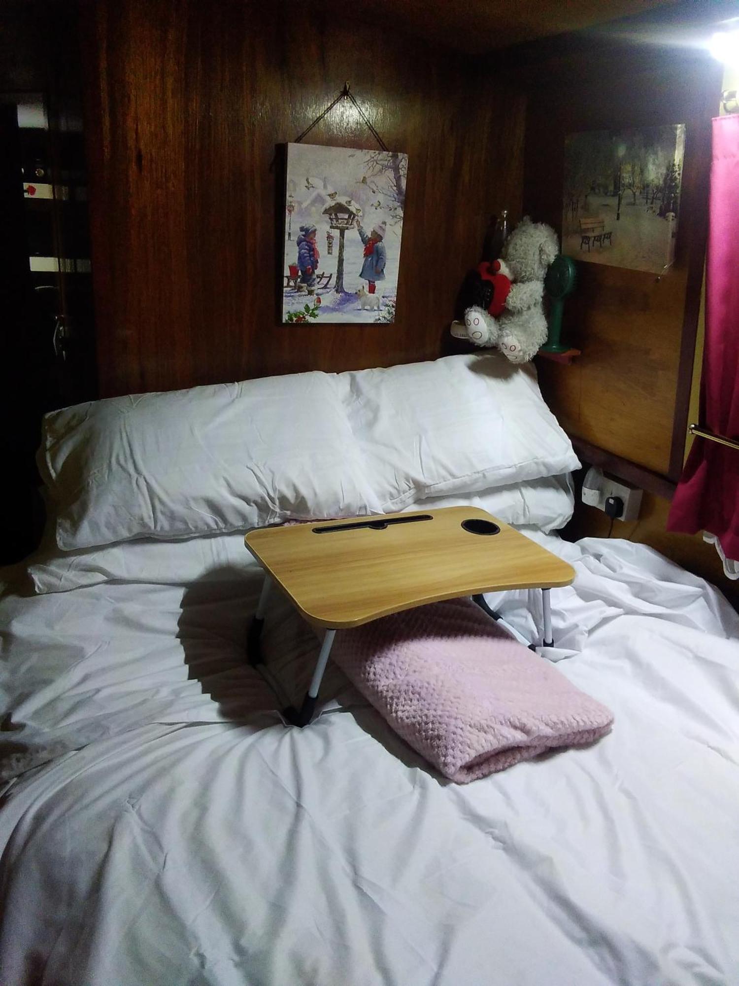 Rosie And Jim Retreat Town Centre With A Hot Tub *
