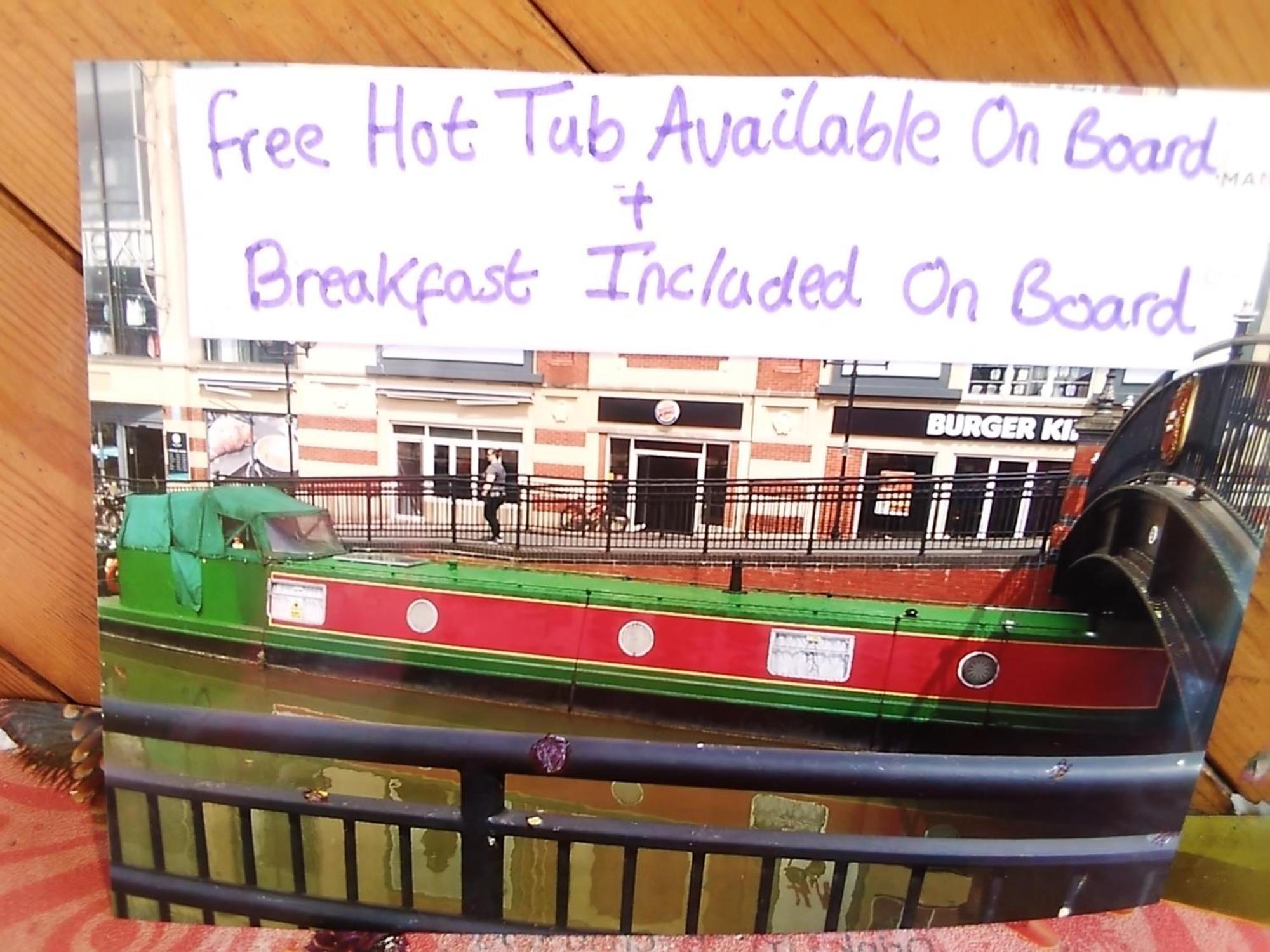 Botel Rosie And Jim Retreat Town Centre With A Hot Tub *