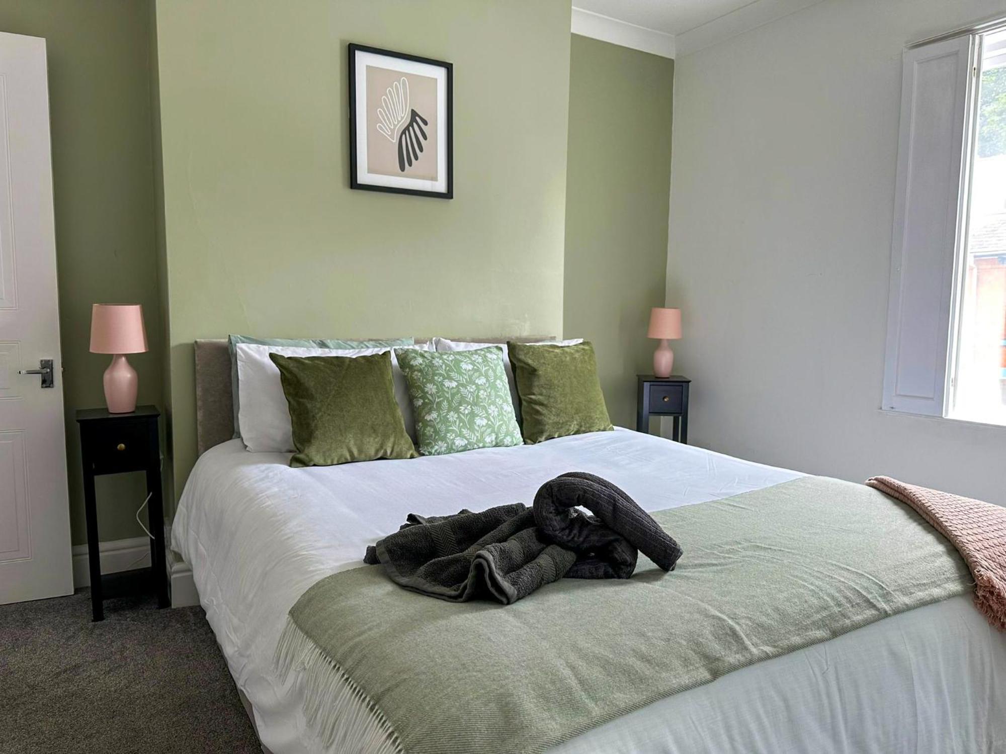 Cecil House - Stylish 2-bed, Sleeps 5 Guests, Free Parking, Close To Cathedral, Bars & Restaurants Lincoln