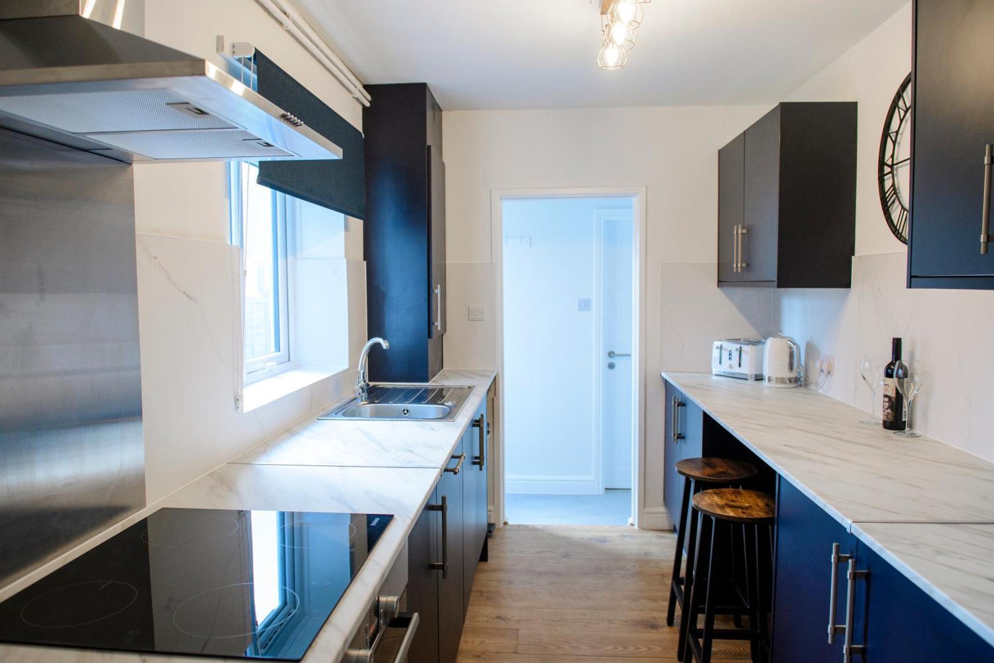 Stunning House - Sleeps 7 - 5 Mins Walk To High Street - Parking - Wifi Holiday home Lincoln