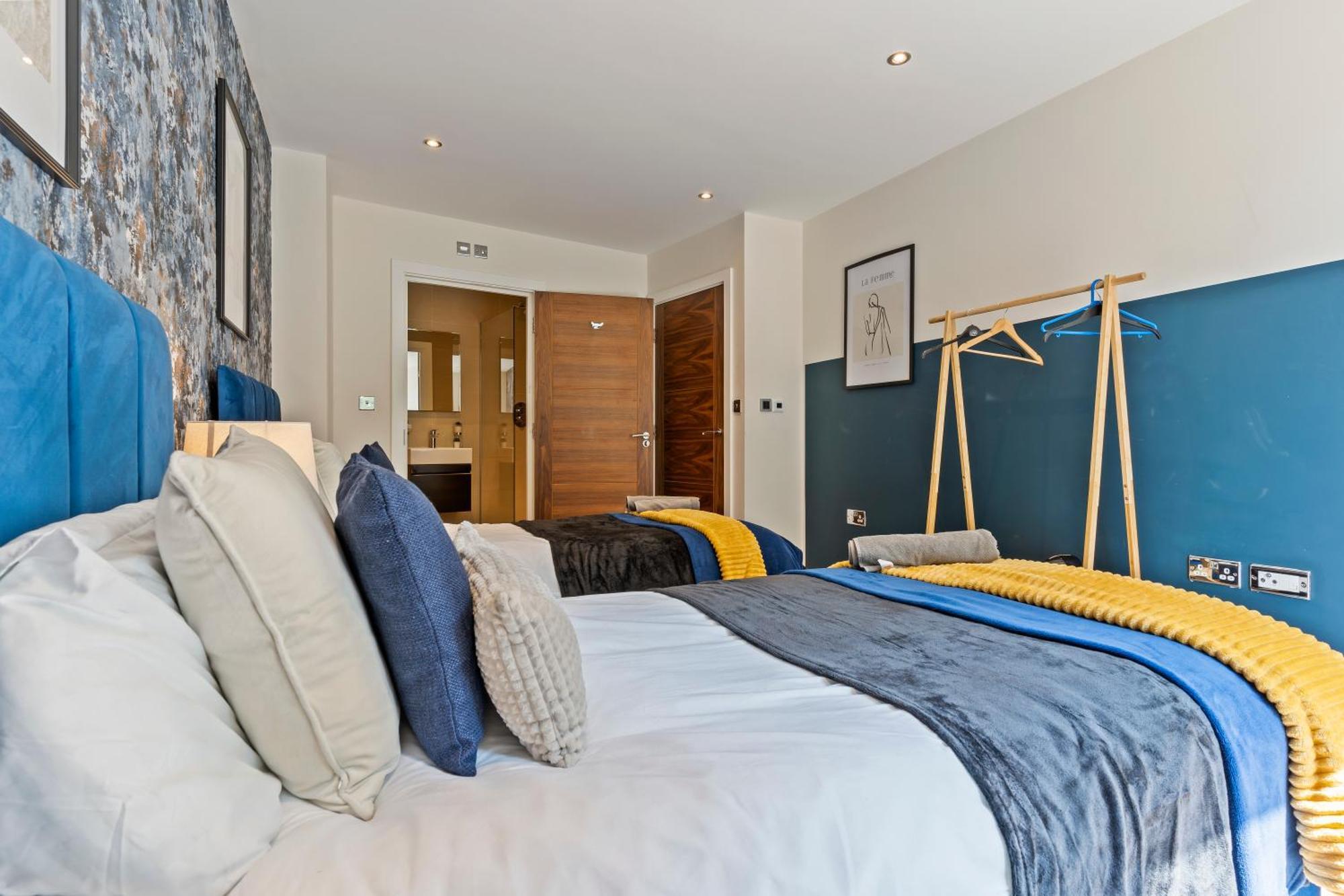 Designer Apt In Central - Sleeps 6 Apartment *