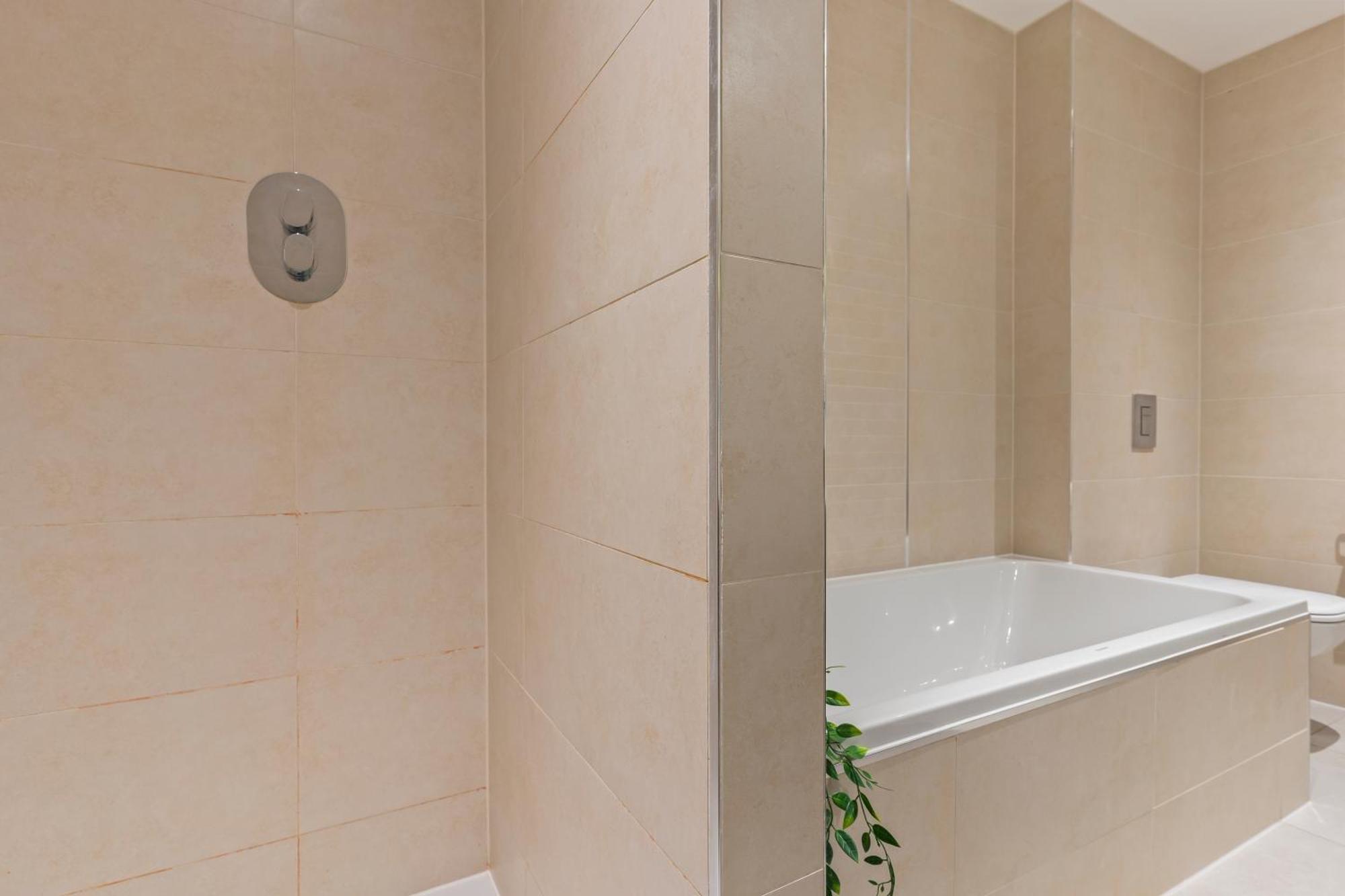 Apartment Designer Apt In Central - Sleeps 6 Lincoln