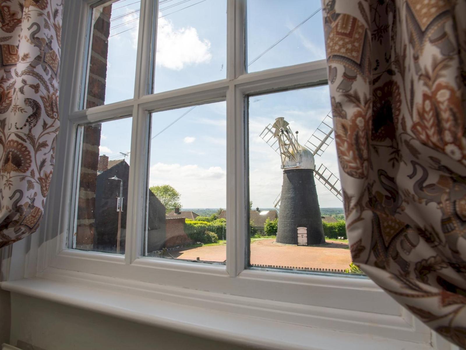 Family House With Stunning Mill View Pass The Keys