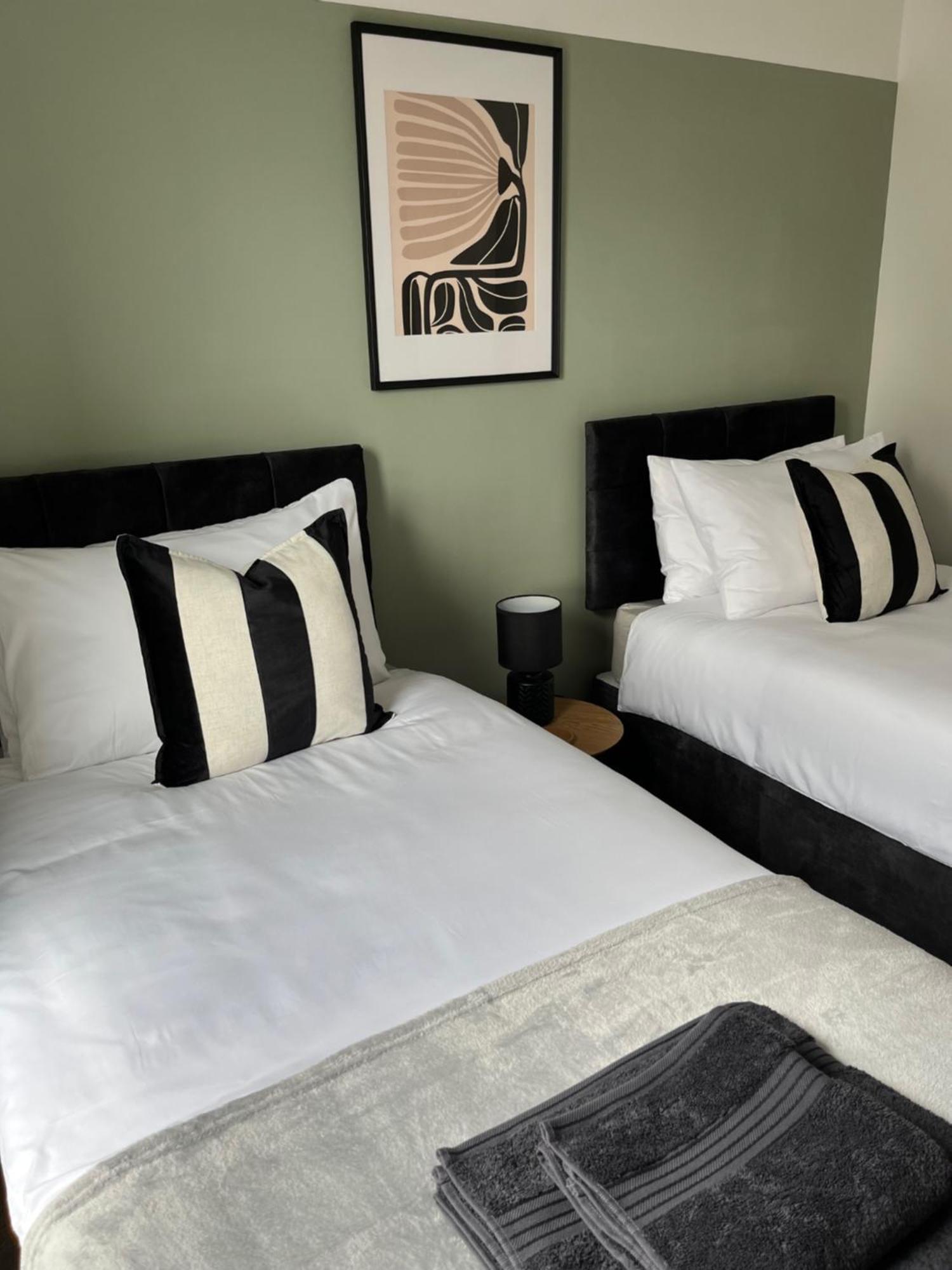 Beautiful In - Private Parking Holiday home