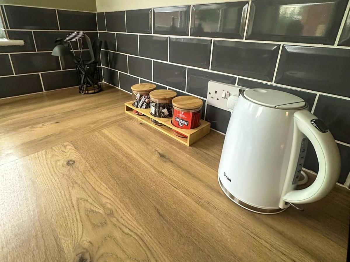 Cecil House - Stylish 2-bed, Sleeps 5 Guests, Free Parking, Close To Cathedral, Bars & Restaurants Holiday home *