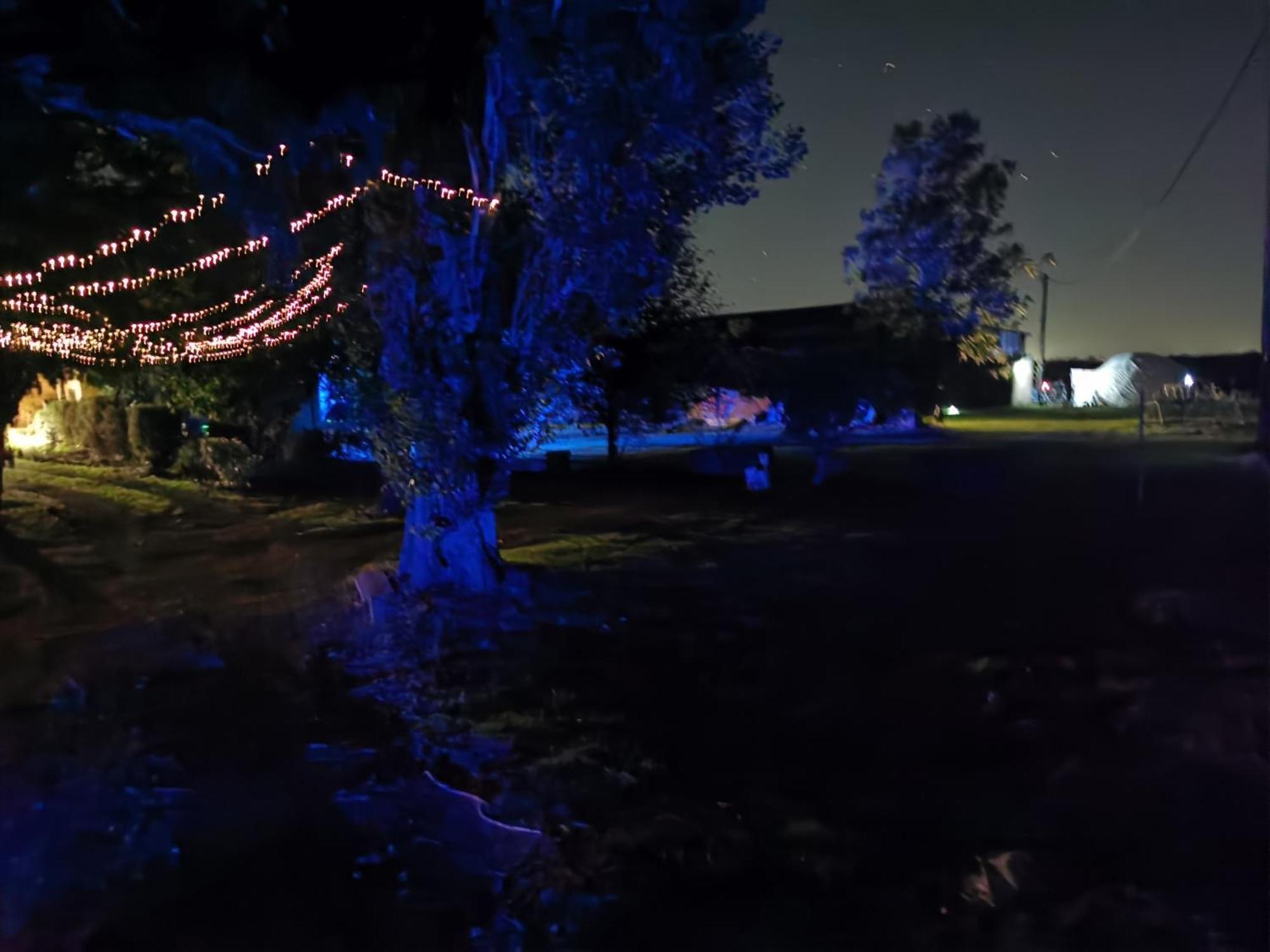 Apartment Secret Hot Tub - Heated Dome Firepit Projector *