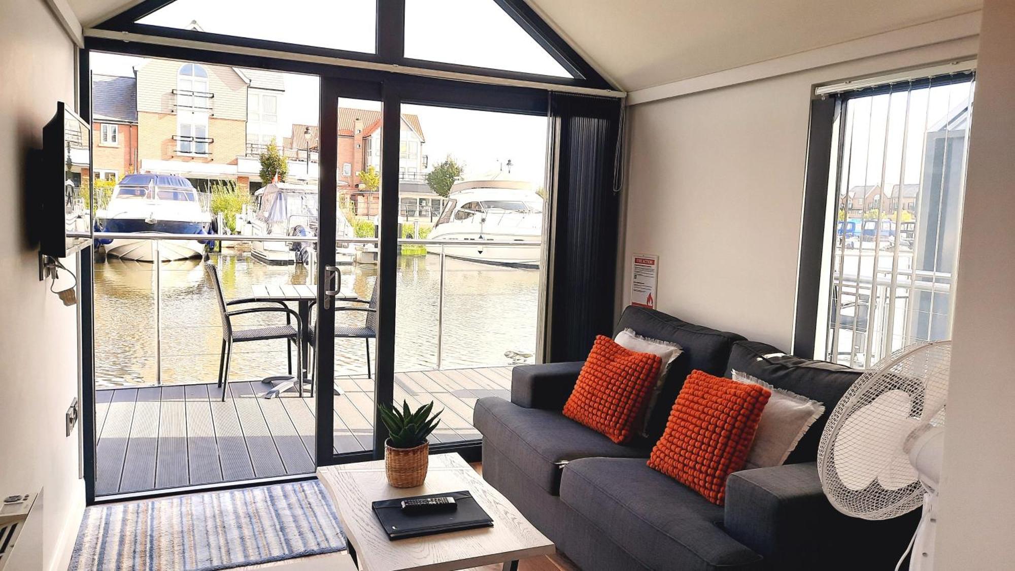 Floating Holidays Apartamento *