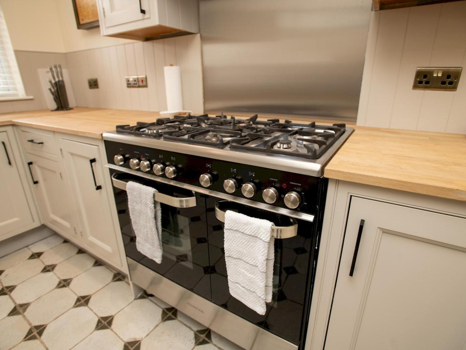 Characterful Flat By Castle Pass The Keys *