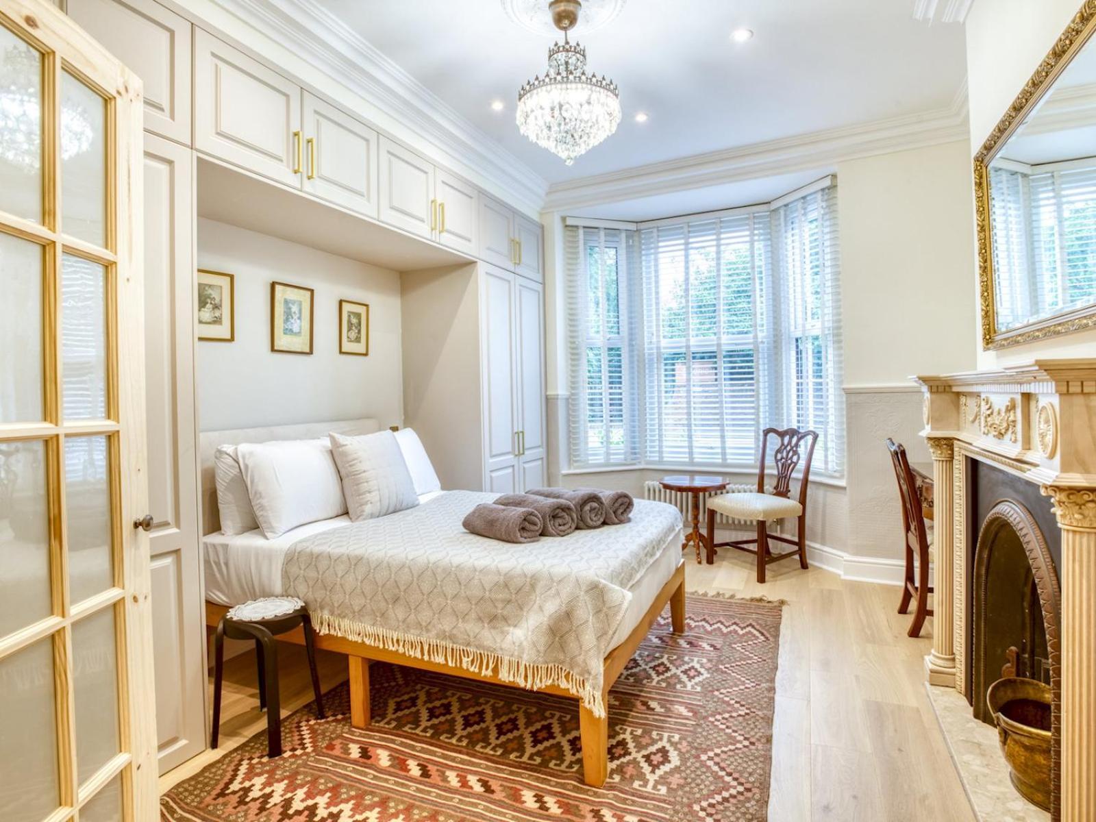 Characterful Flat By Castle Pass The Keys