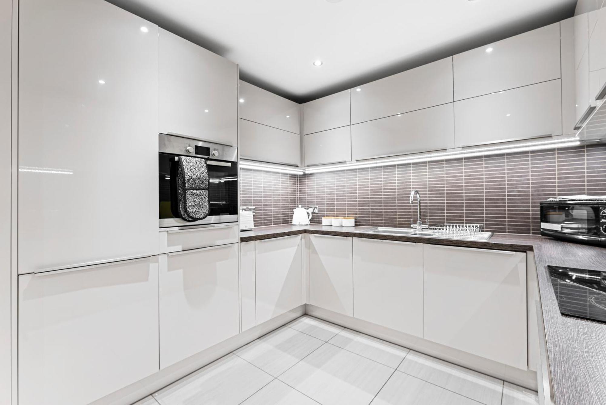 Designer In - Sleeps 6 Apartment *