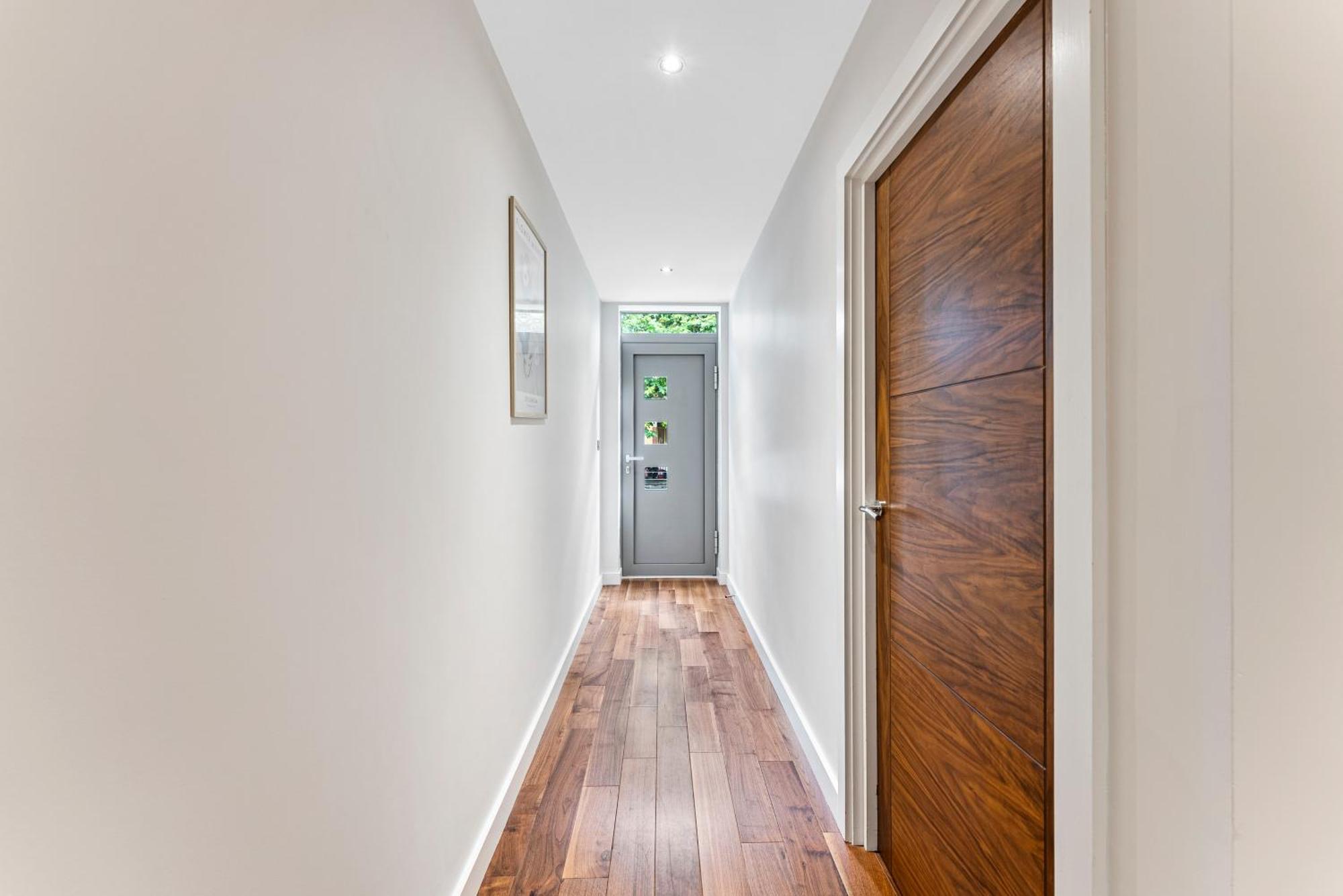 Designer In - Sleeps 6 Apartment