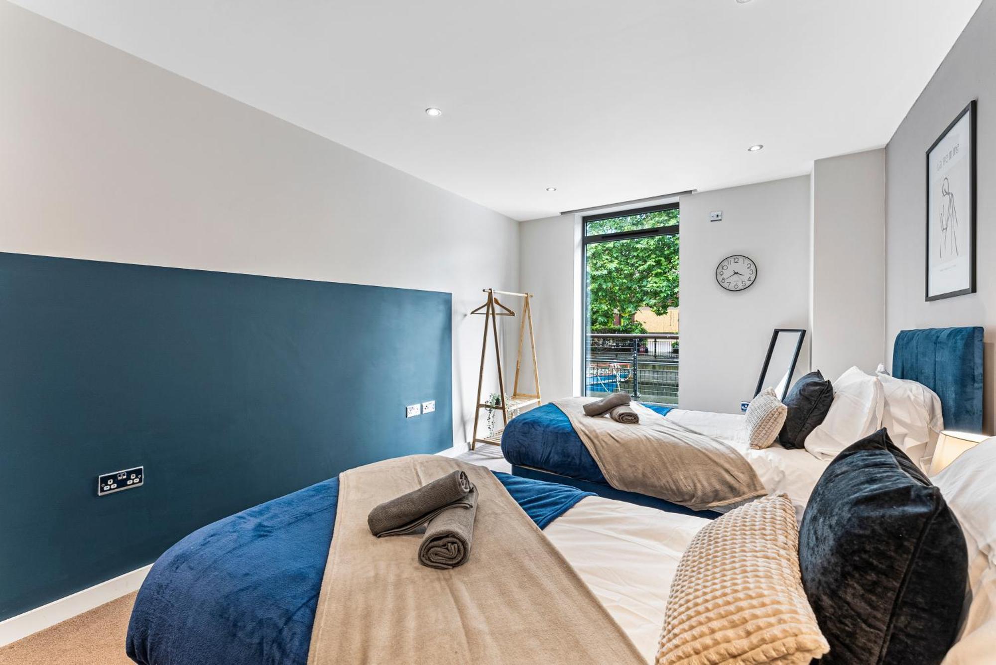 Designer In - Sleeps 6 Lincoln