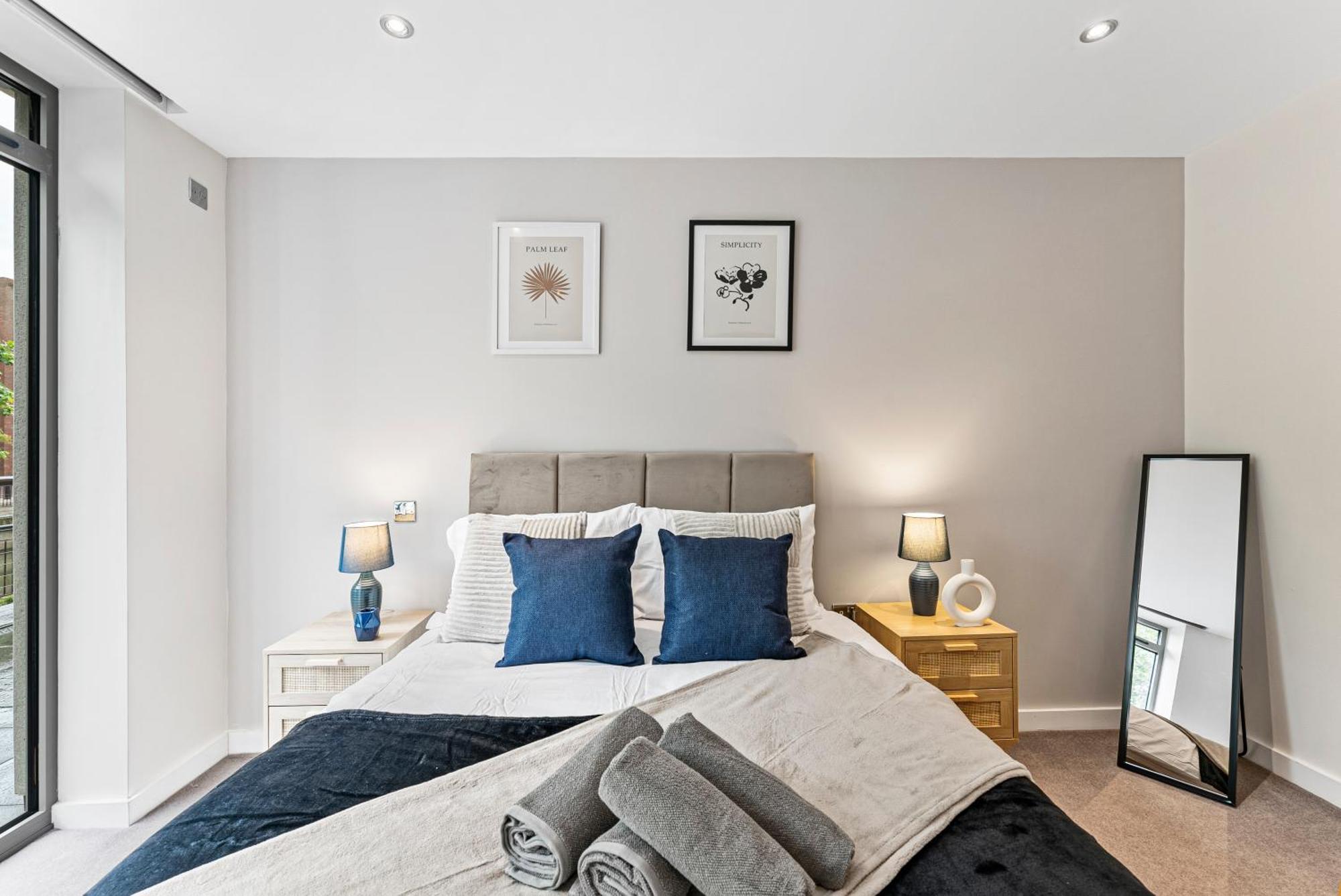 Designer In - Sleeps 6 Apartment *
