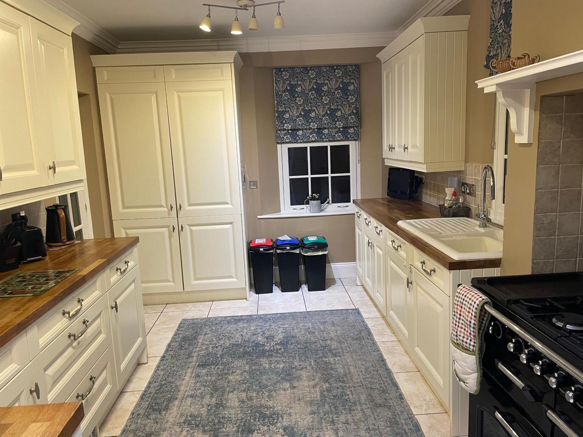 Wayside , 3 Bed , 2 Bath Charming House Close To Lincoln *