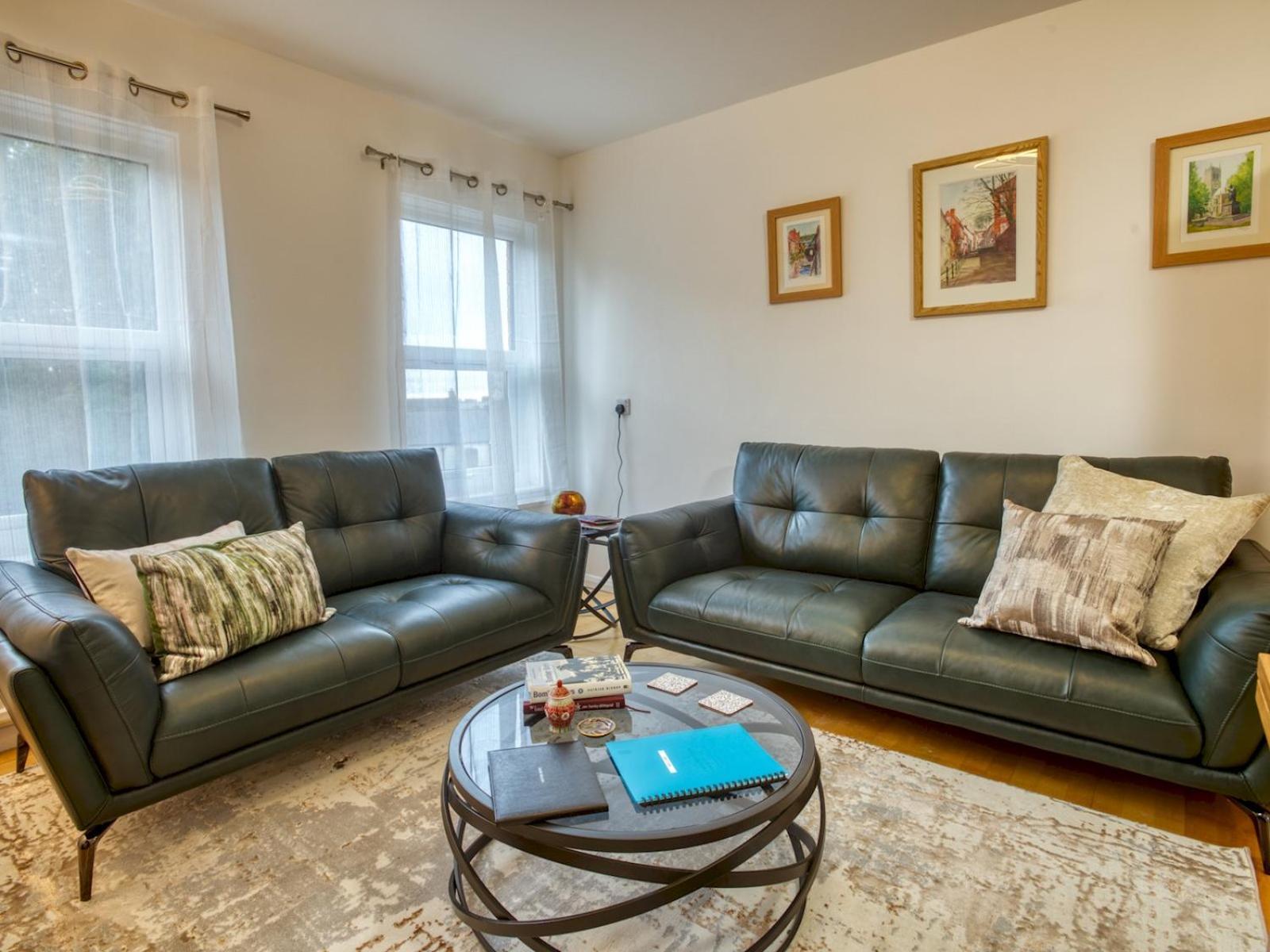Apartment Pass The Keys Cathedral Views Luxury Living Historic *